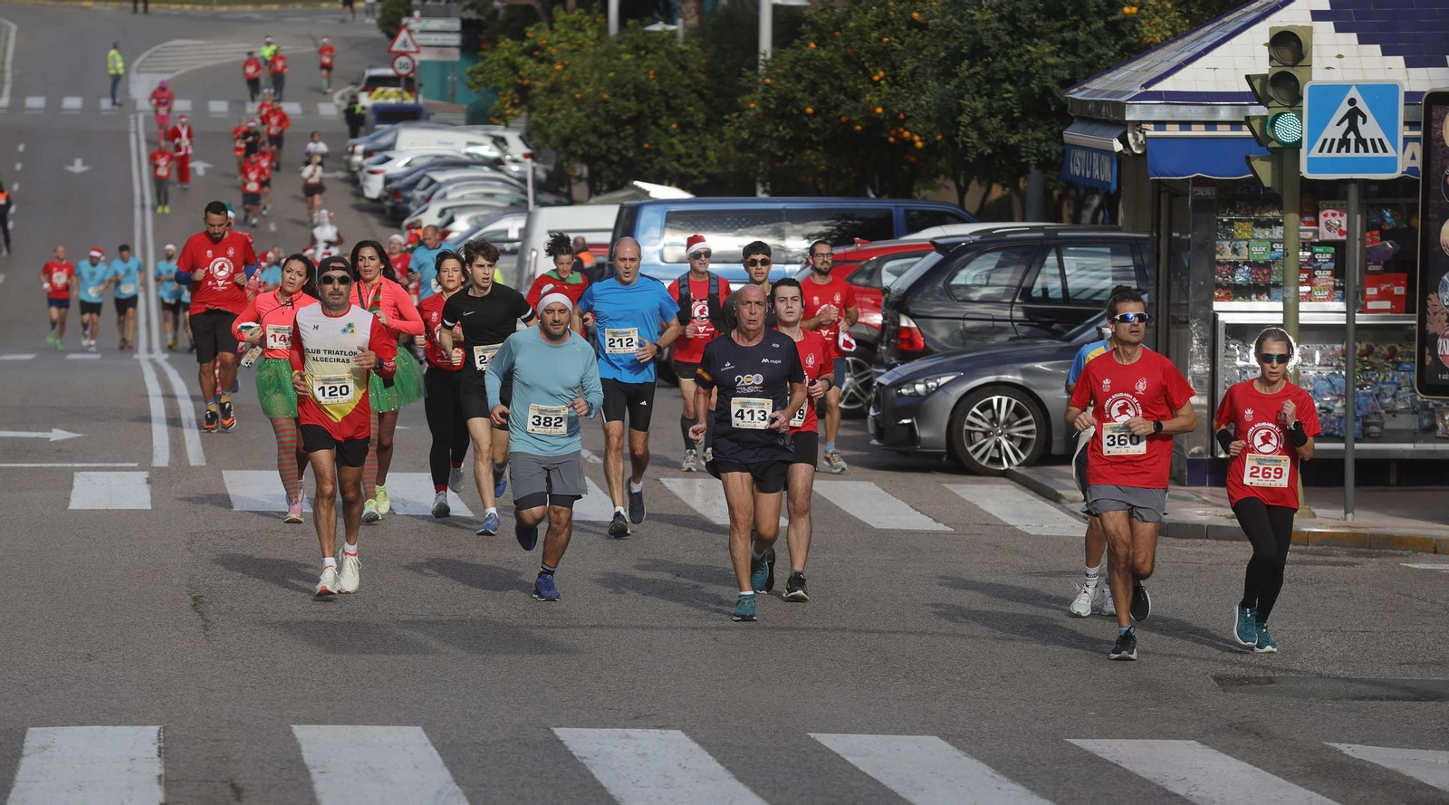 Búscate en la XI Carrera Solidaria de Navidad de Algeciras