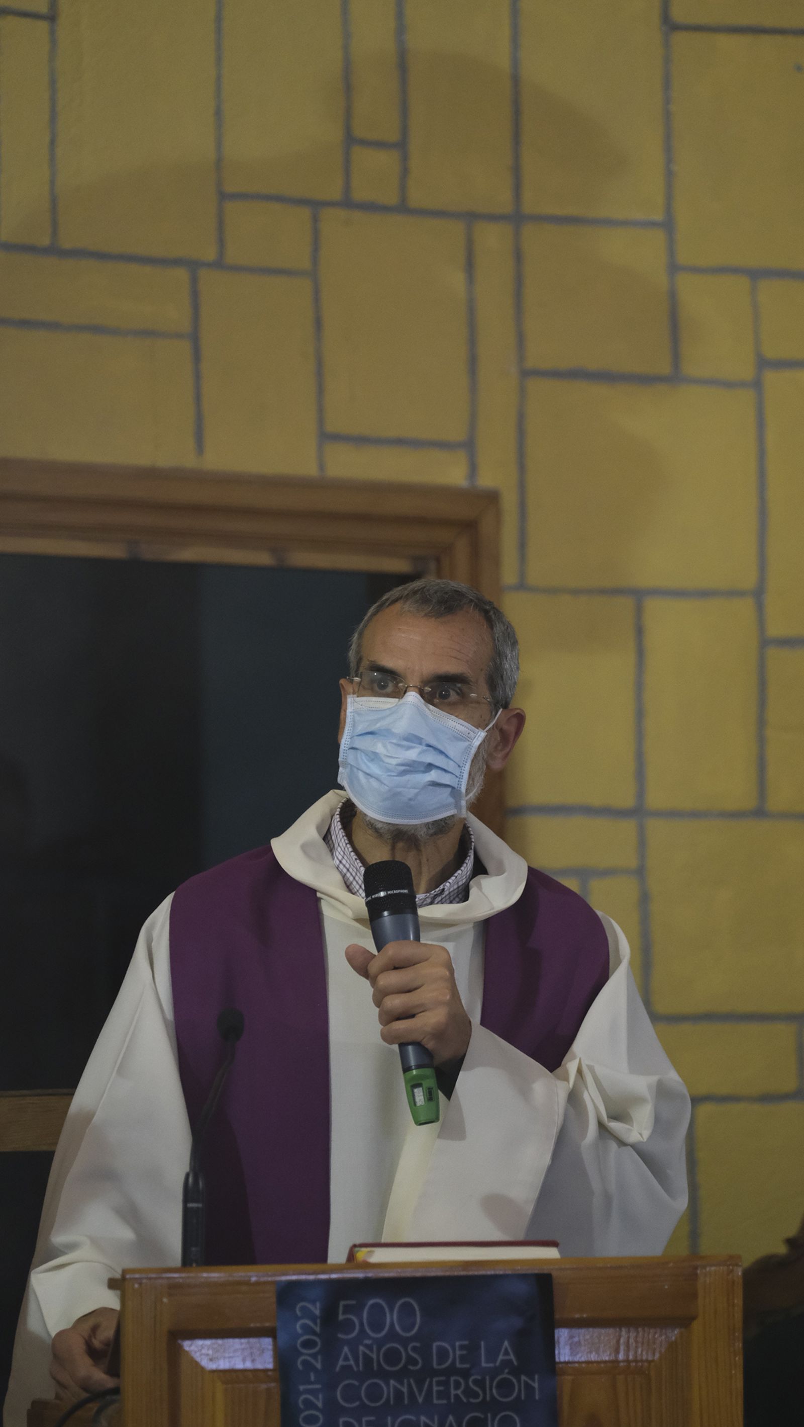 Fotogalería de la procesión de Unidad por el Barrio de Piedras Redondas. Almería