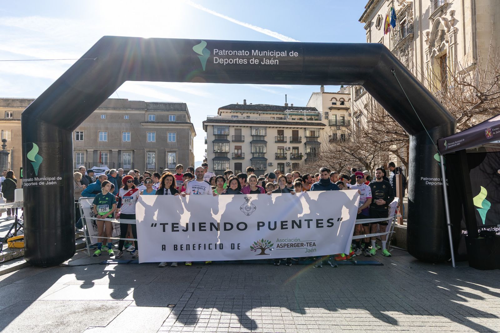 En imágenes: deporte y solidaridad se dan la mano en la VI Carrera-Caminata de la Hermandad de la Buena Muerte (1)