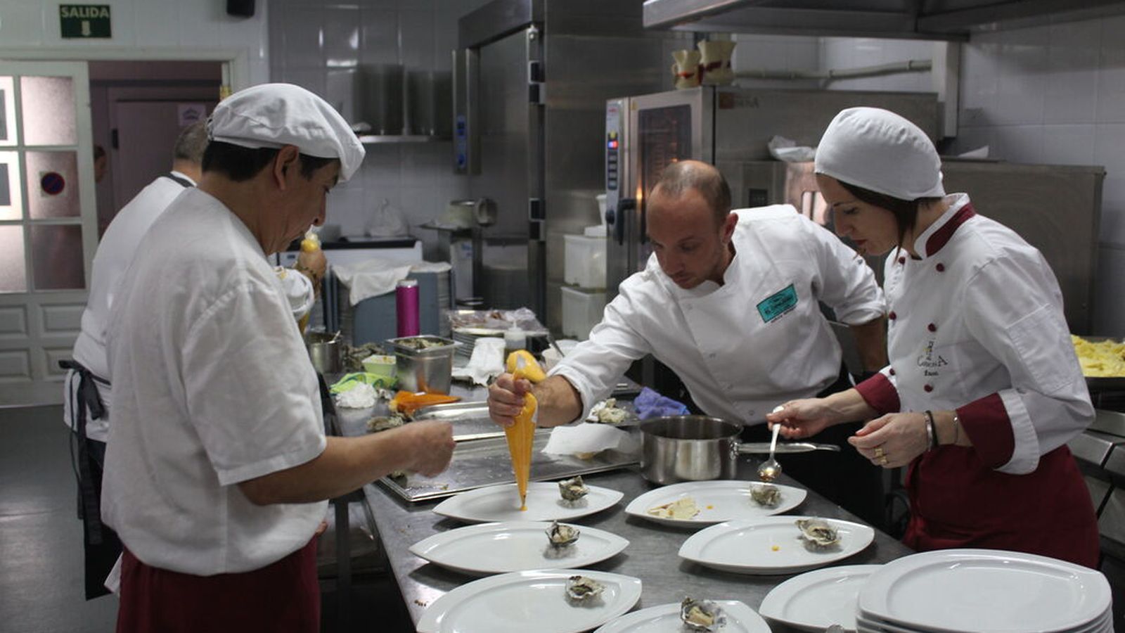 En los fogones de Terraza Carmona se preparan con mimo irresistibles elaboraciones.