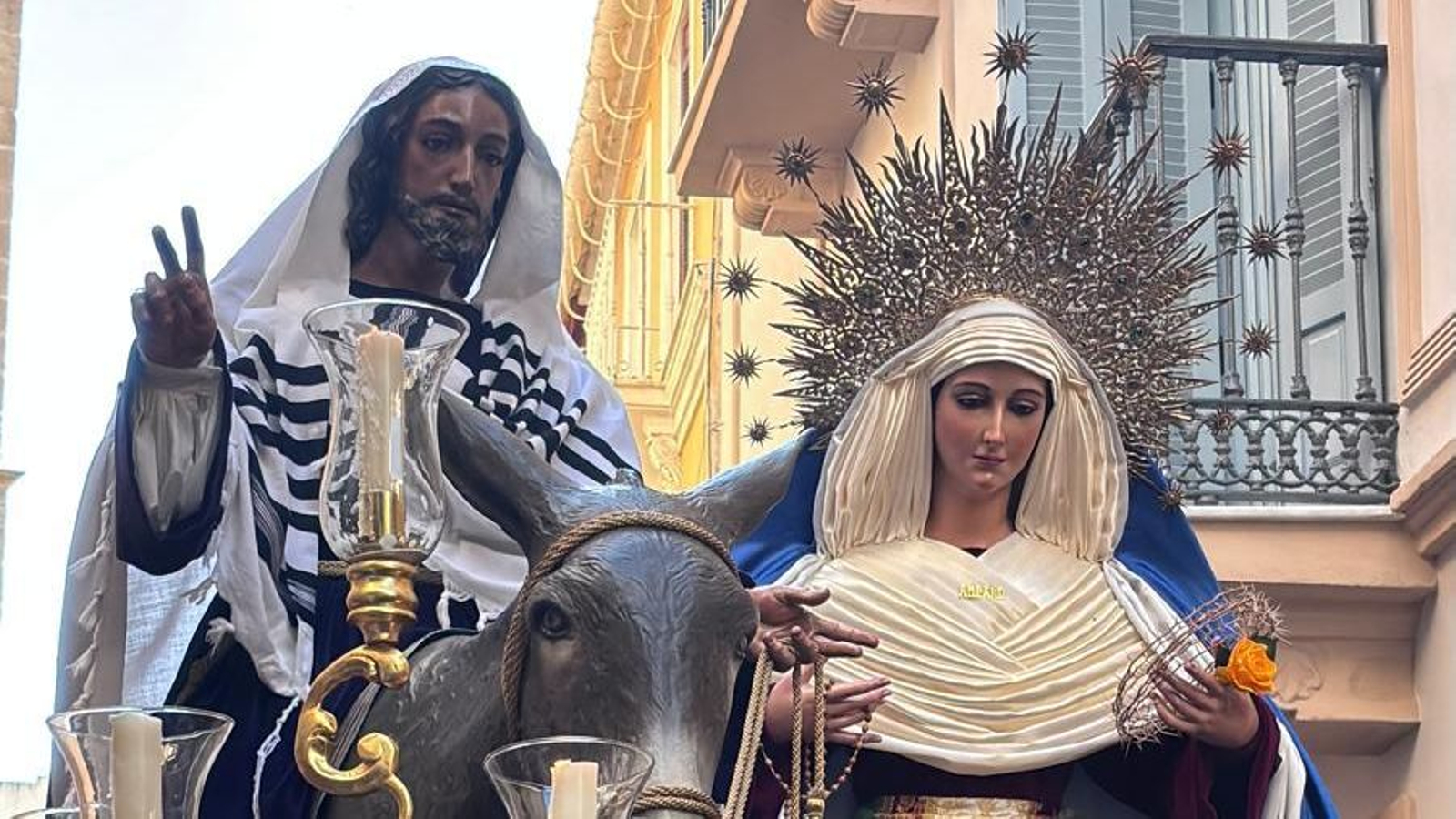 Todos los traslados de este Domingo de Pasión 2025 en Málaga, en imágenes