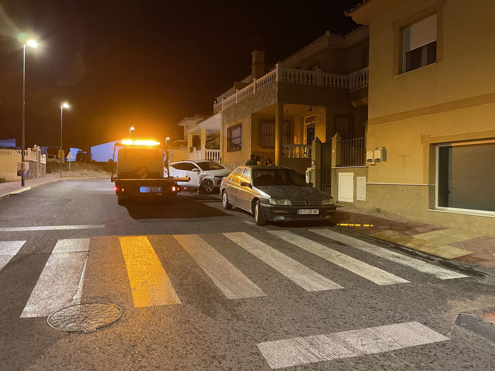 Las imágenes del brutal accidente en una calle de Vera, este domingo