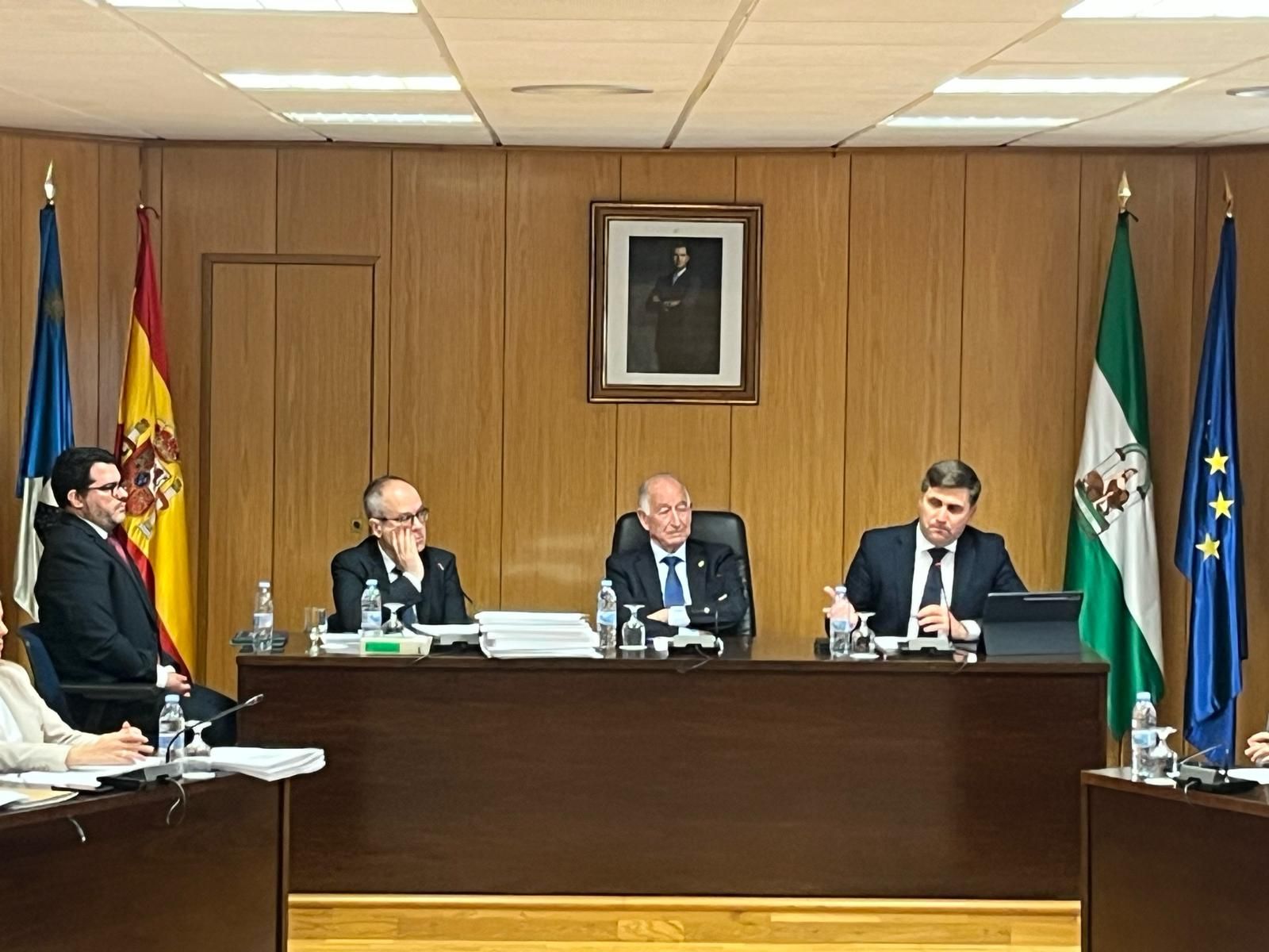 El PP de Roquetas solicita al Gobierno prohibir el uso del burka y el niqab en espacios públicos.