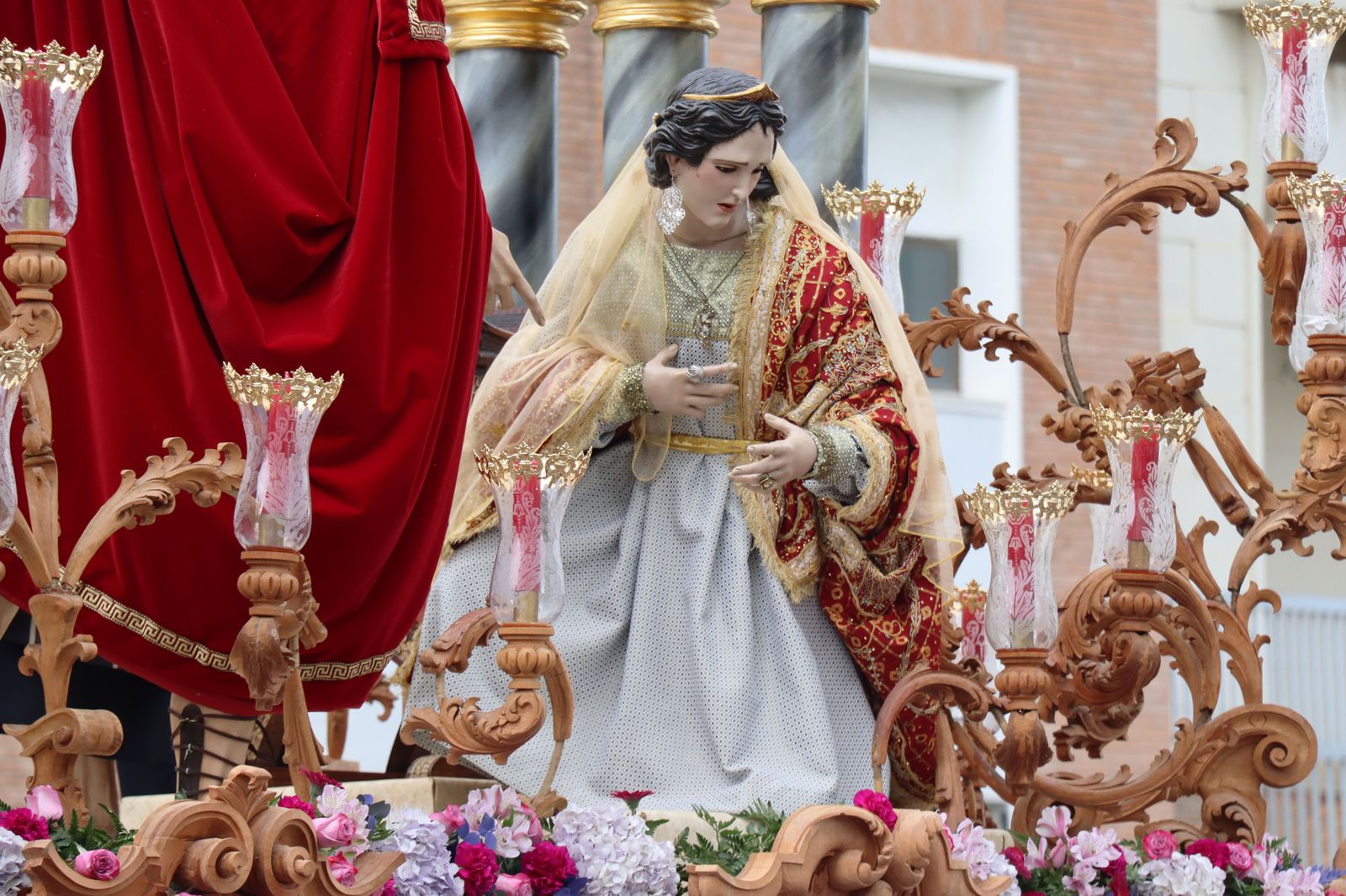 Las mejores imágenes del Martes Santo en Huelva: La Hermandad de La Sentencia