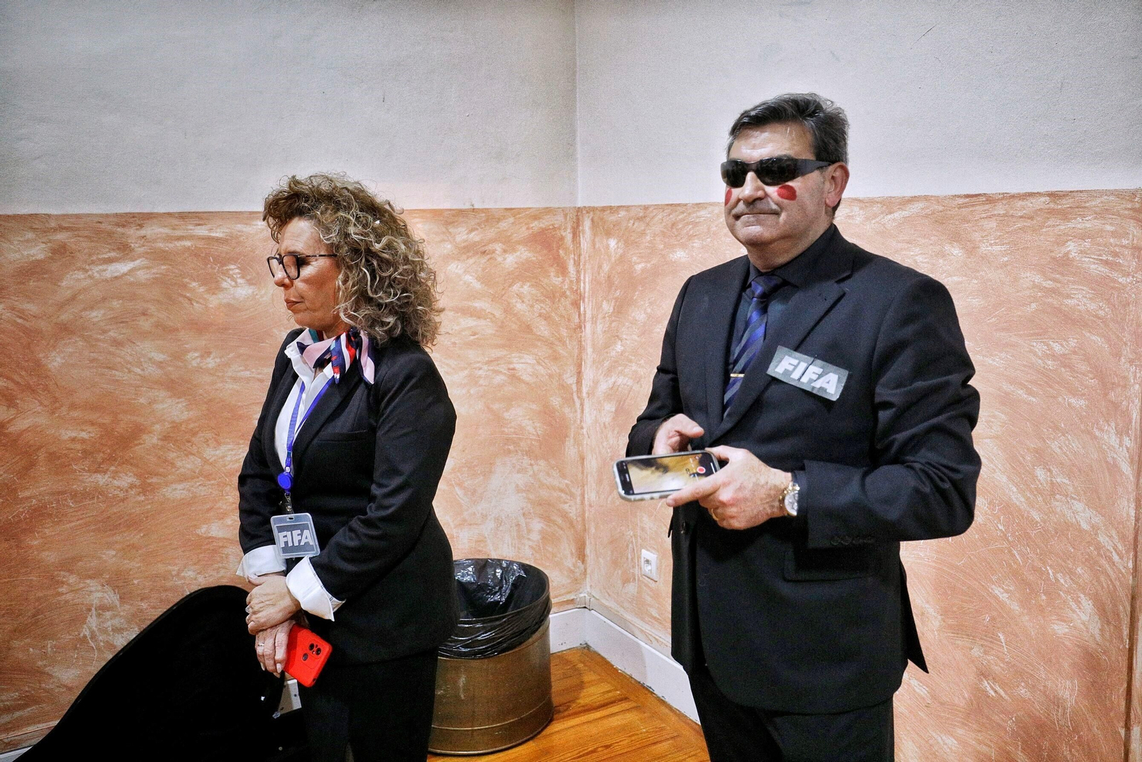 Chirigota 'No hay verano sin besos' en camerinos