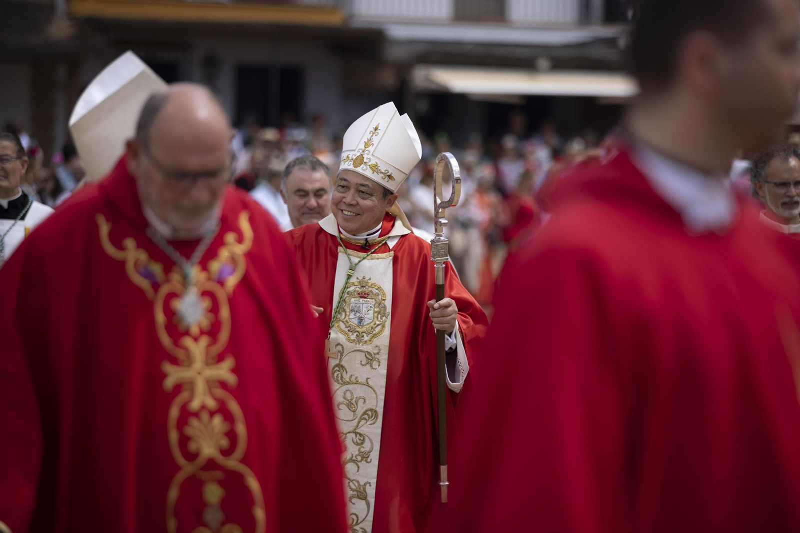El Rocio 2023: Imágenes de la misa Pontifical del Domingo de Pentecostés