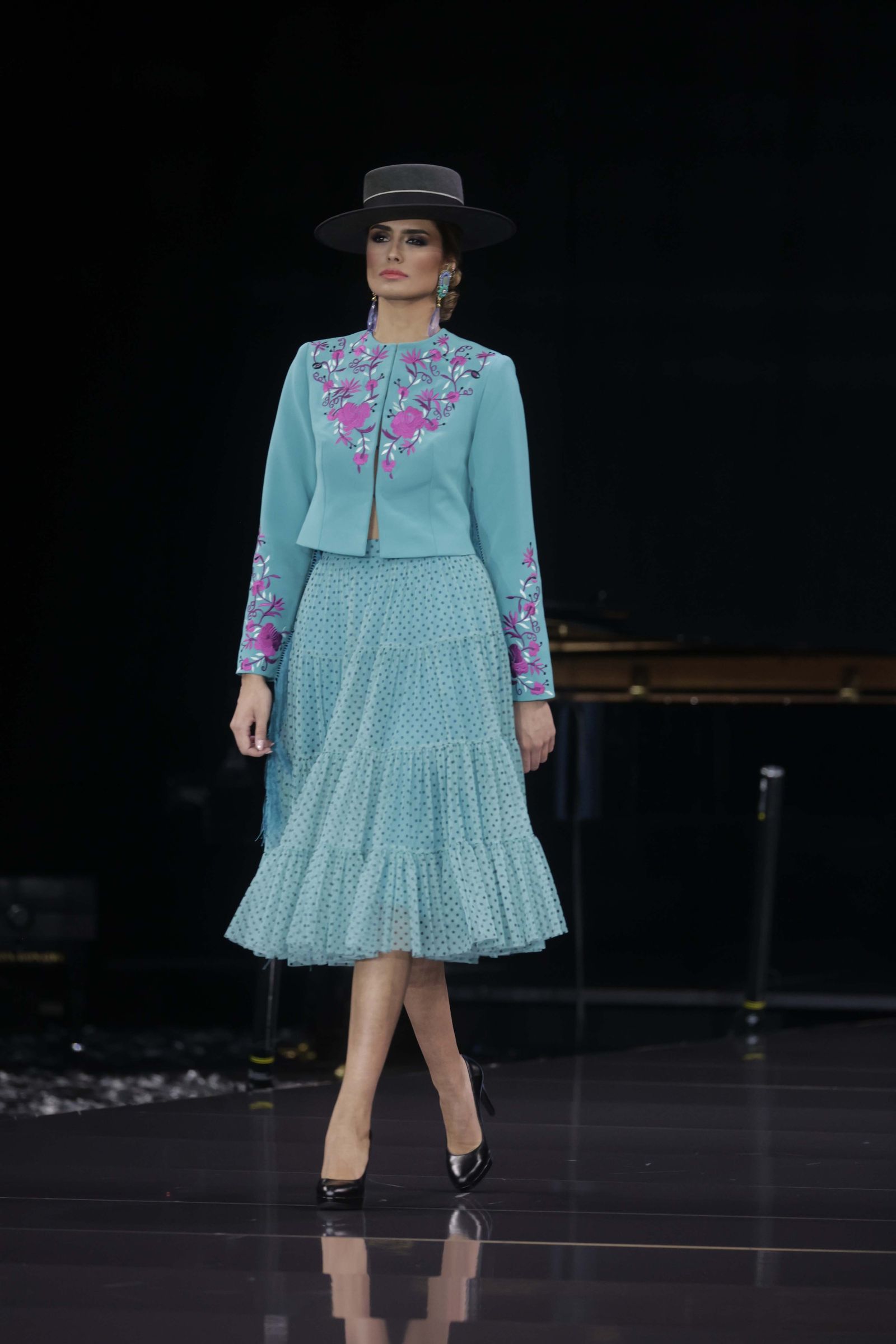 El desfile de Pilar Rubio en SIMOF 2023, todas las fotos