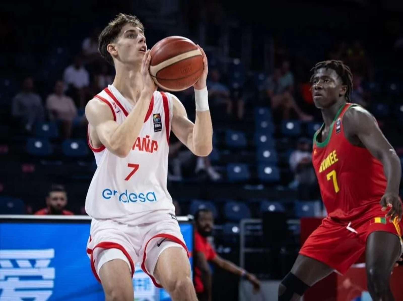 Guille del Pino, 17 puntos ante Guinea para guiar a España sub 17 a cuartos del Mundial