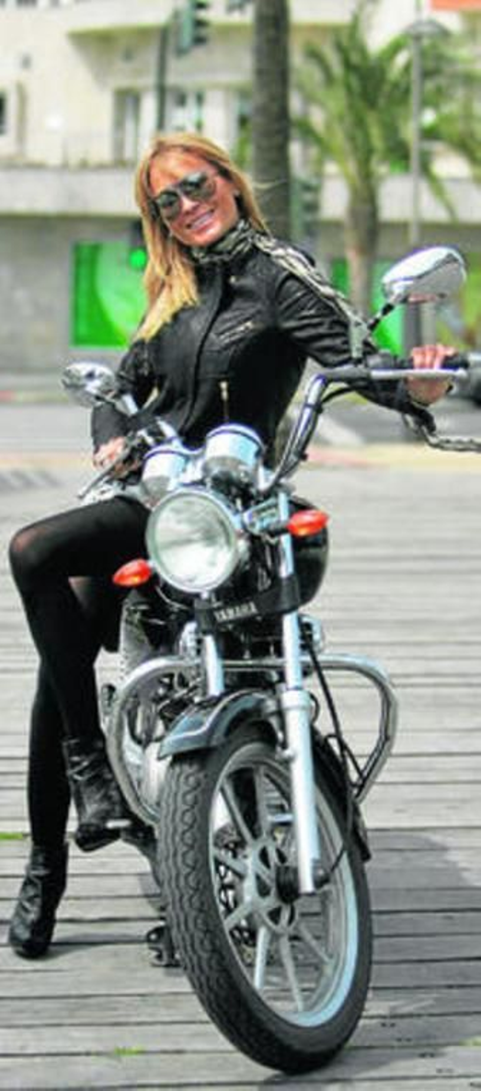 Mar Segura impregna de glamour el programa 'Inteligencia Artificial'