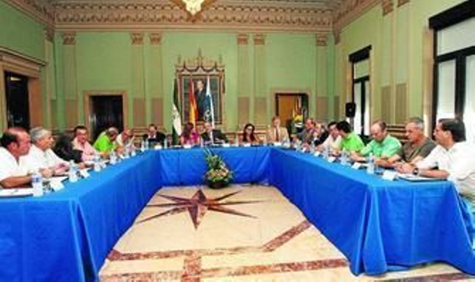 Reunión de constitución del órgano de participación sobre las balsas, ayer en el Ayuntamiento.