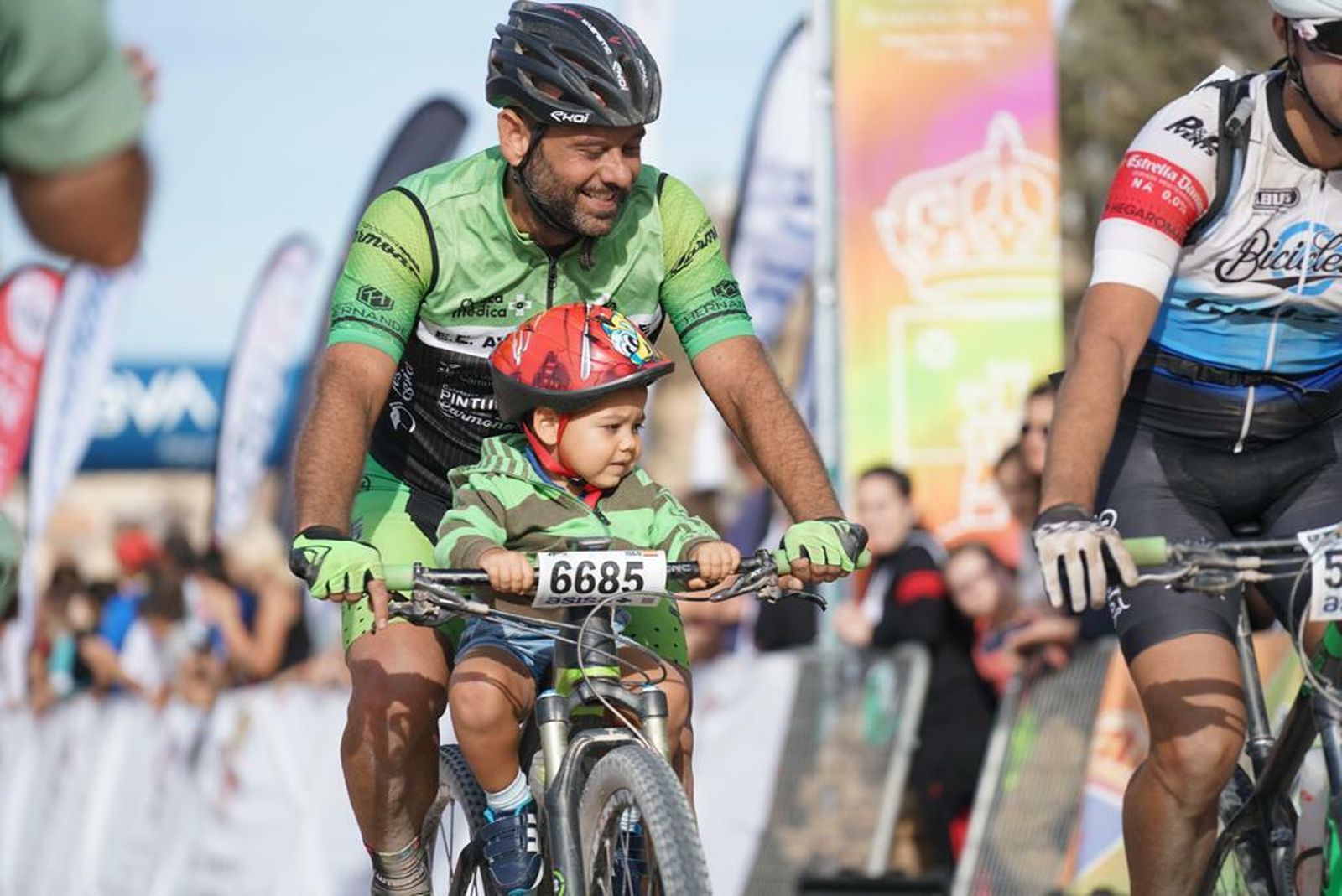 Fotogalería de la llegada de La Desértica