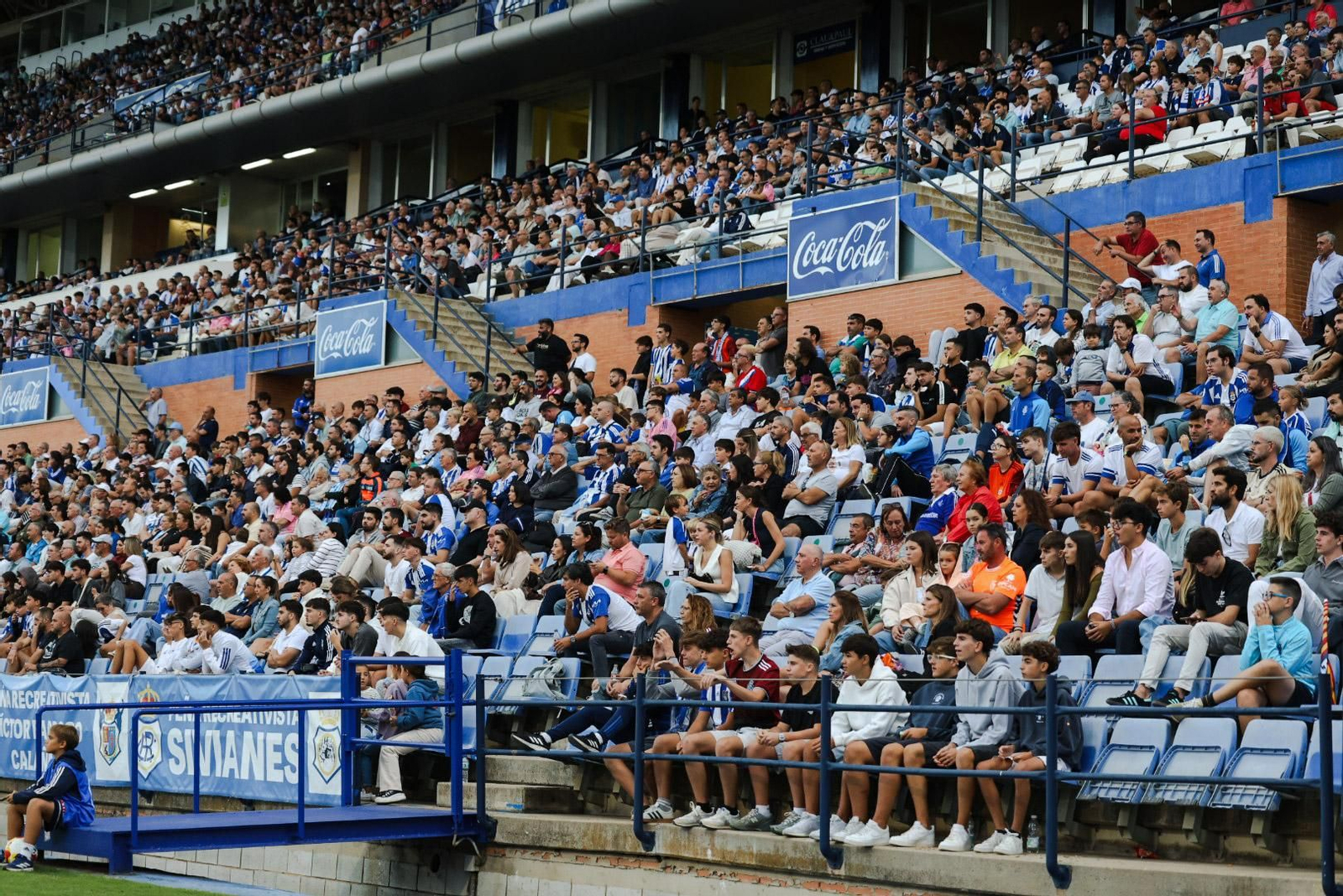 Búscate en las gradas del Nuevo Colombino en el Recre- Linares