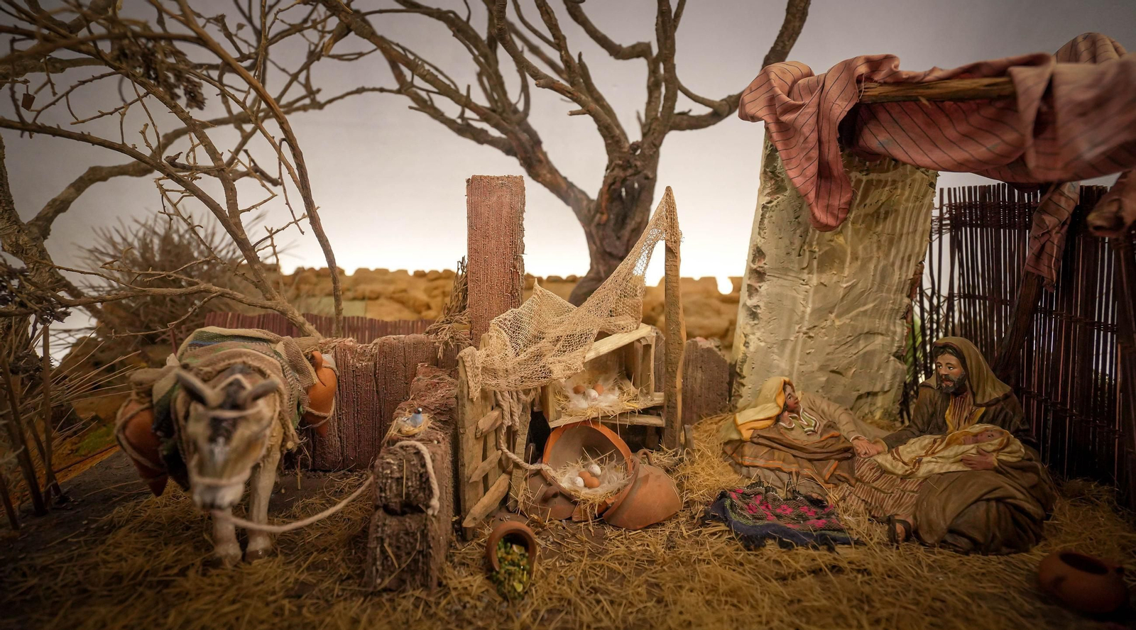 Imágenes de la exposición '50 Navidades montando el Belén' en Jerez