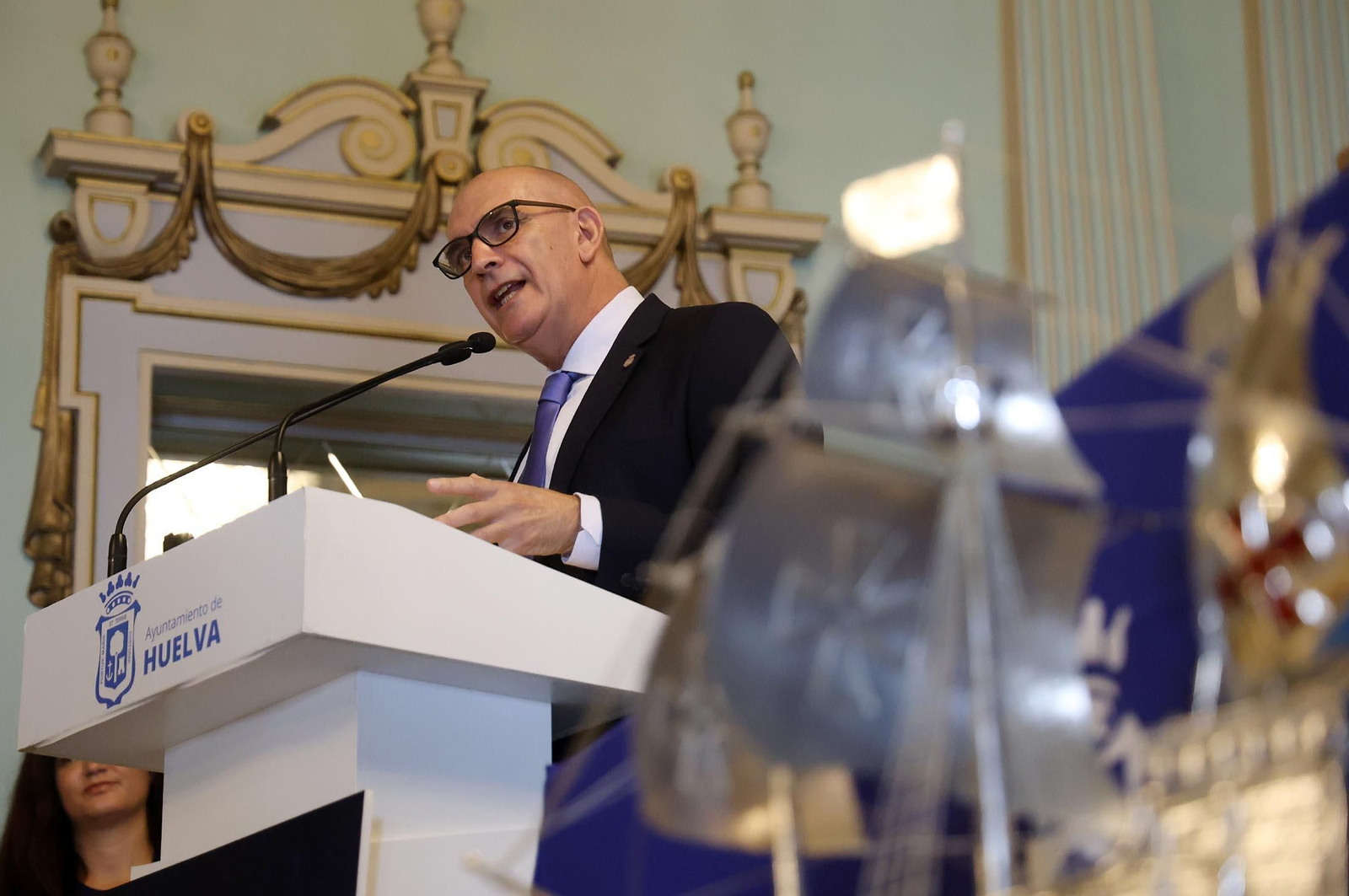 Nardy Lafuente pregona el LVI Trofeo Colombino, en imágenes