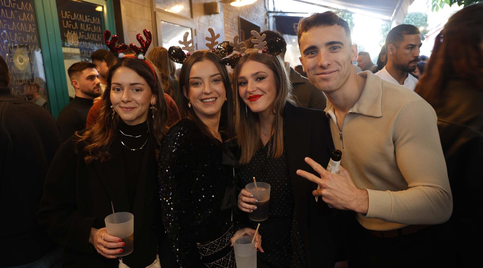 Búscate en las fotos de la celebración del 24 de diciembre en La Línea