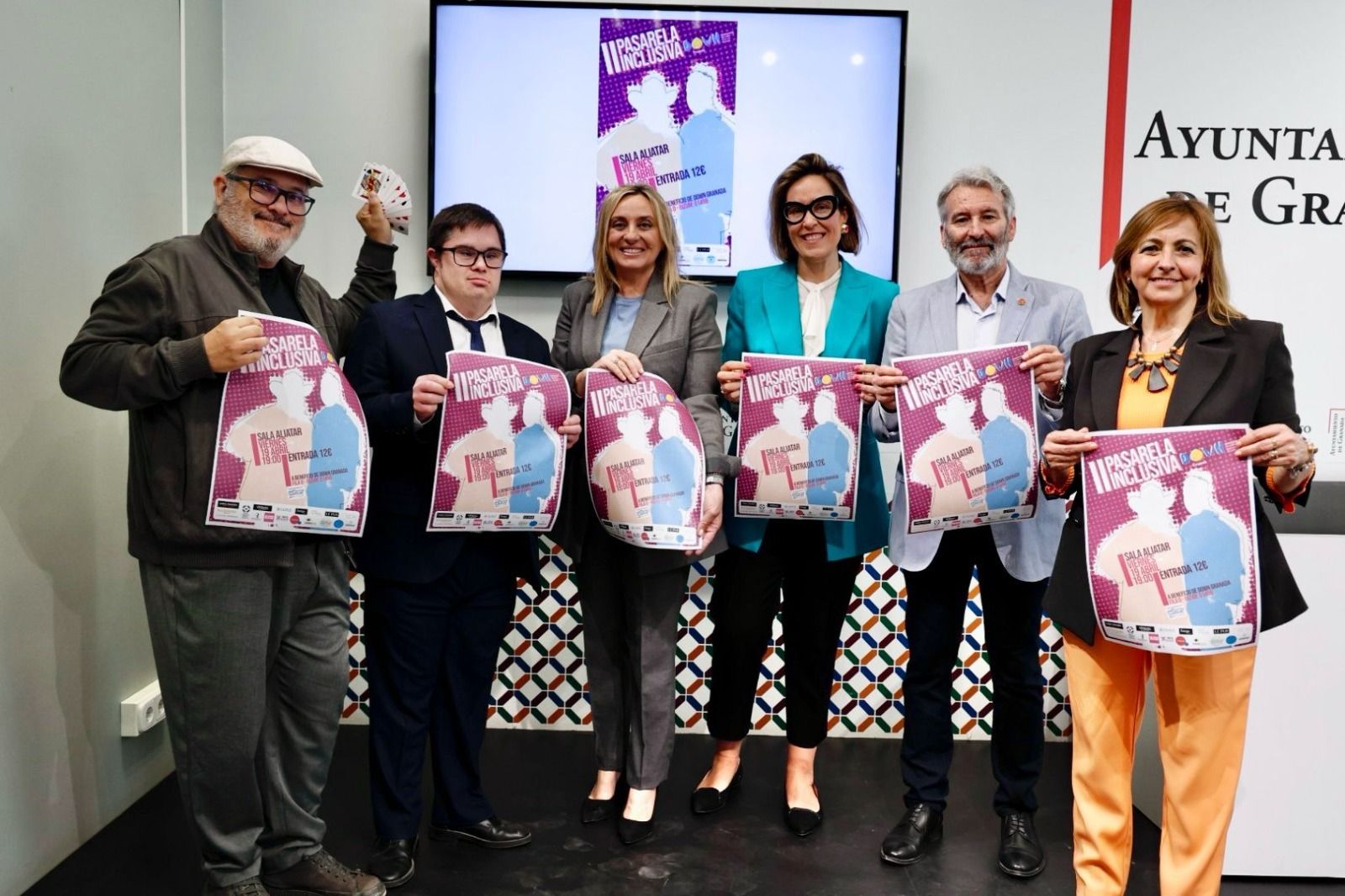 Vuelve el desfile Granadown: inclusión, alegría e ilusión en la pasarela