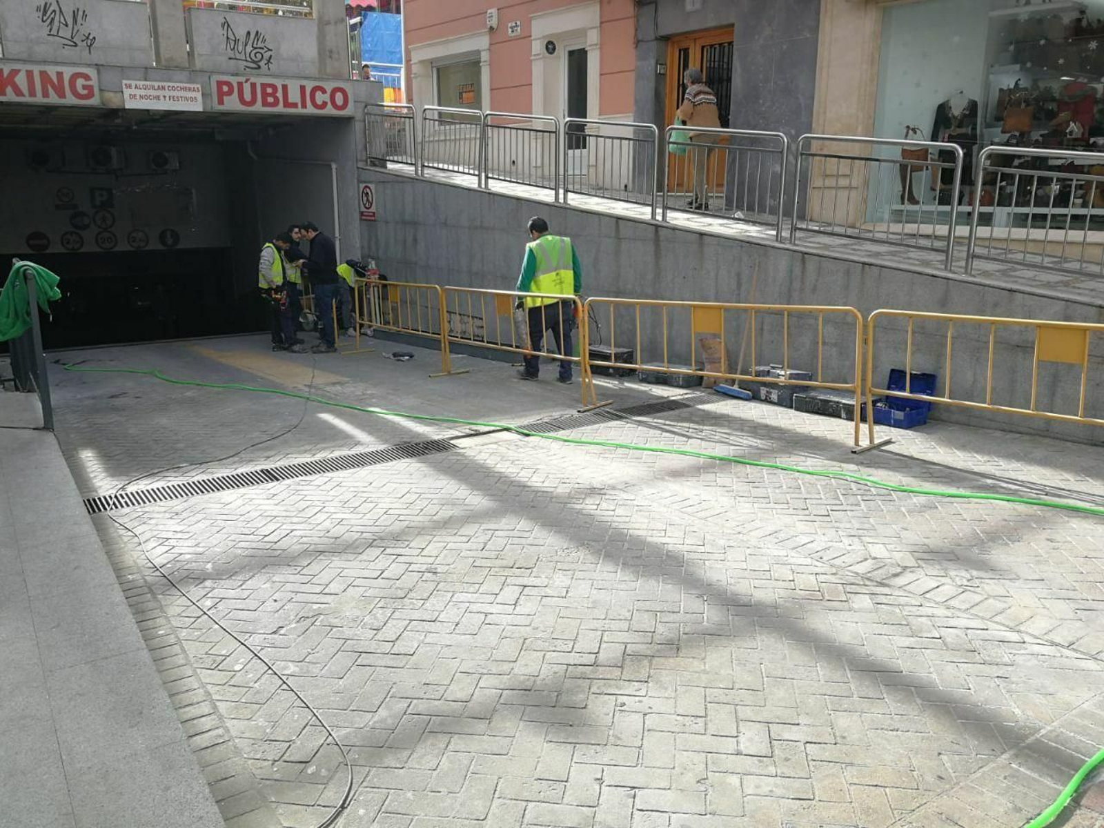 Intervención en el aparcamiento del Palenque de Priego de Córdoba.