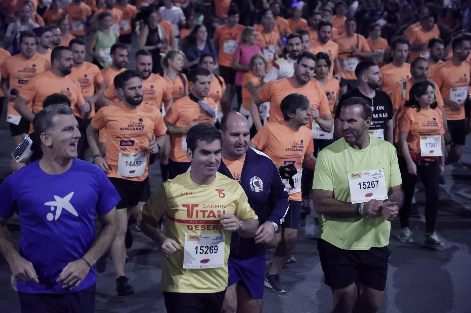 Búscate en la Carrera Nocturna de Sevilla (3)