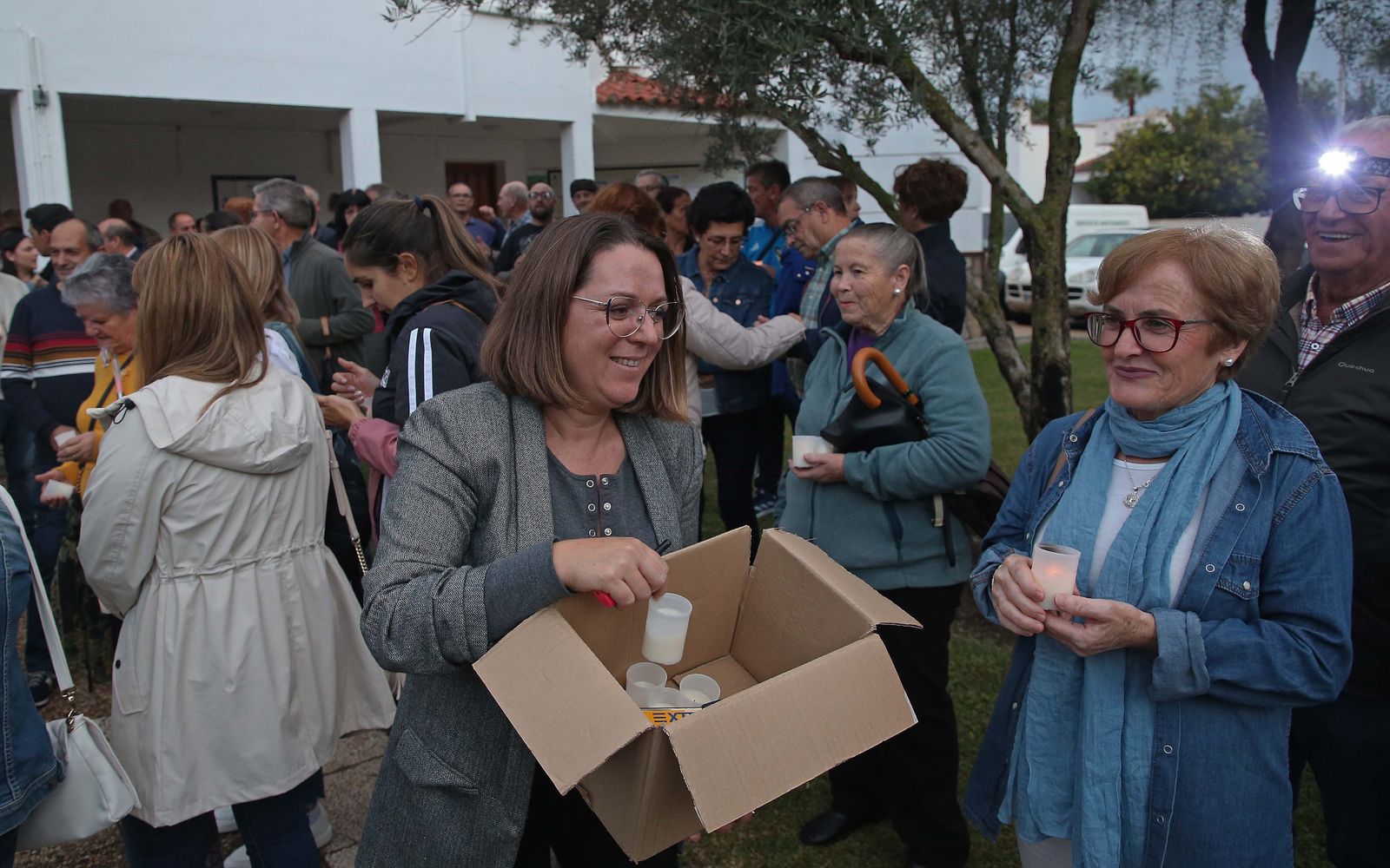 Fotos de la manifestación contra los cortes de luz en Castellar