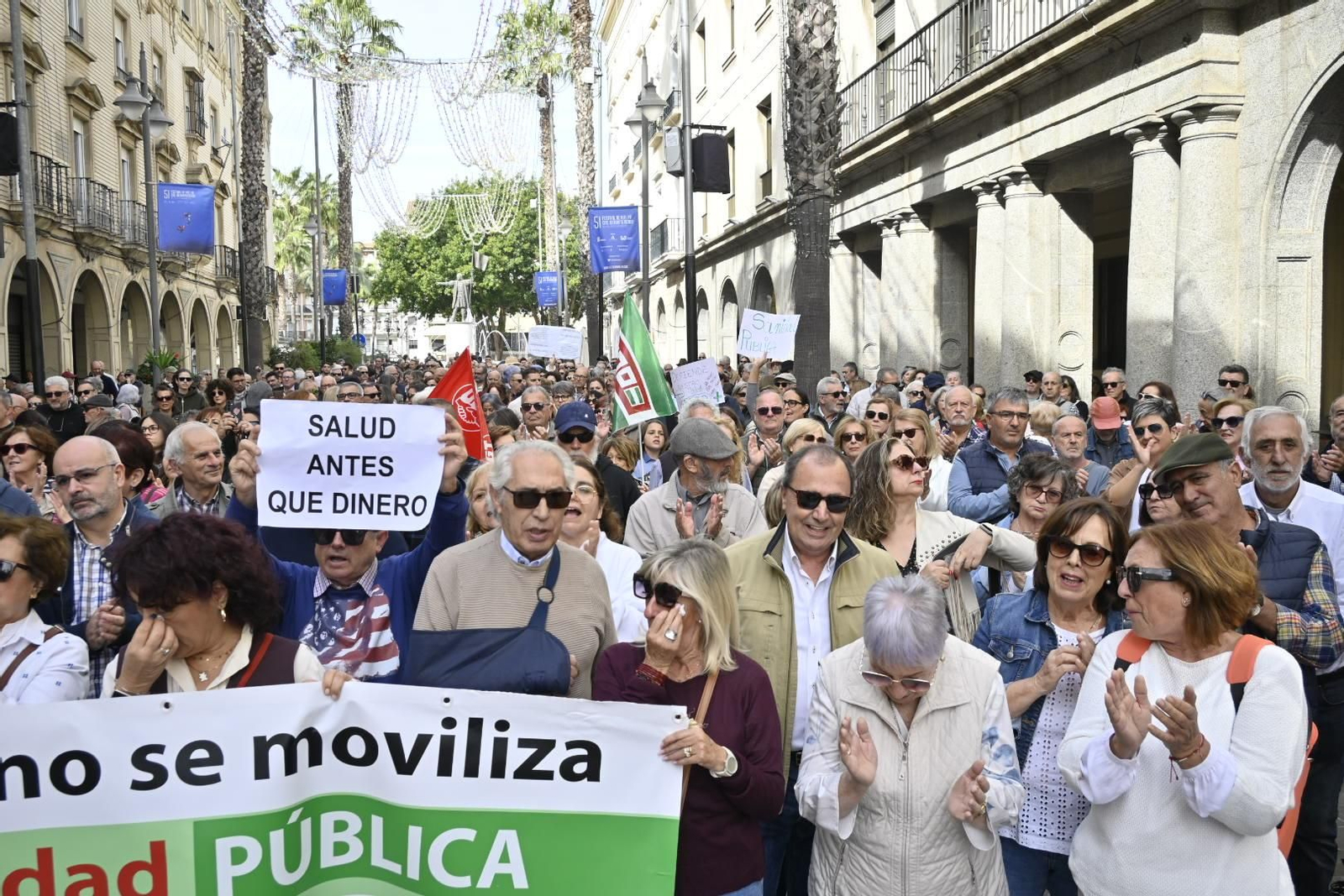 Imágenes de la concentración por una sanidad pública