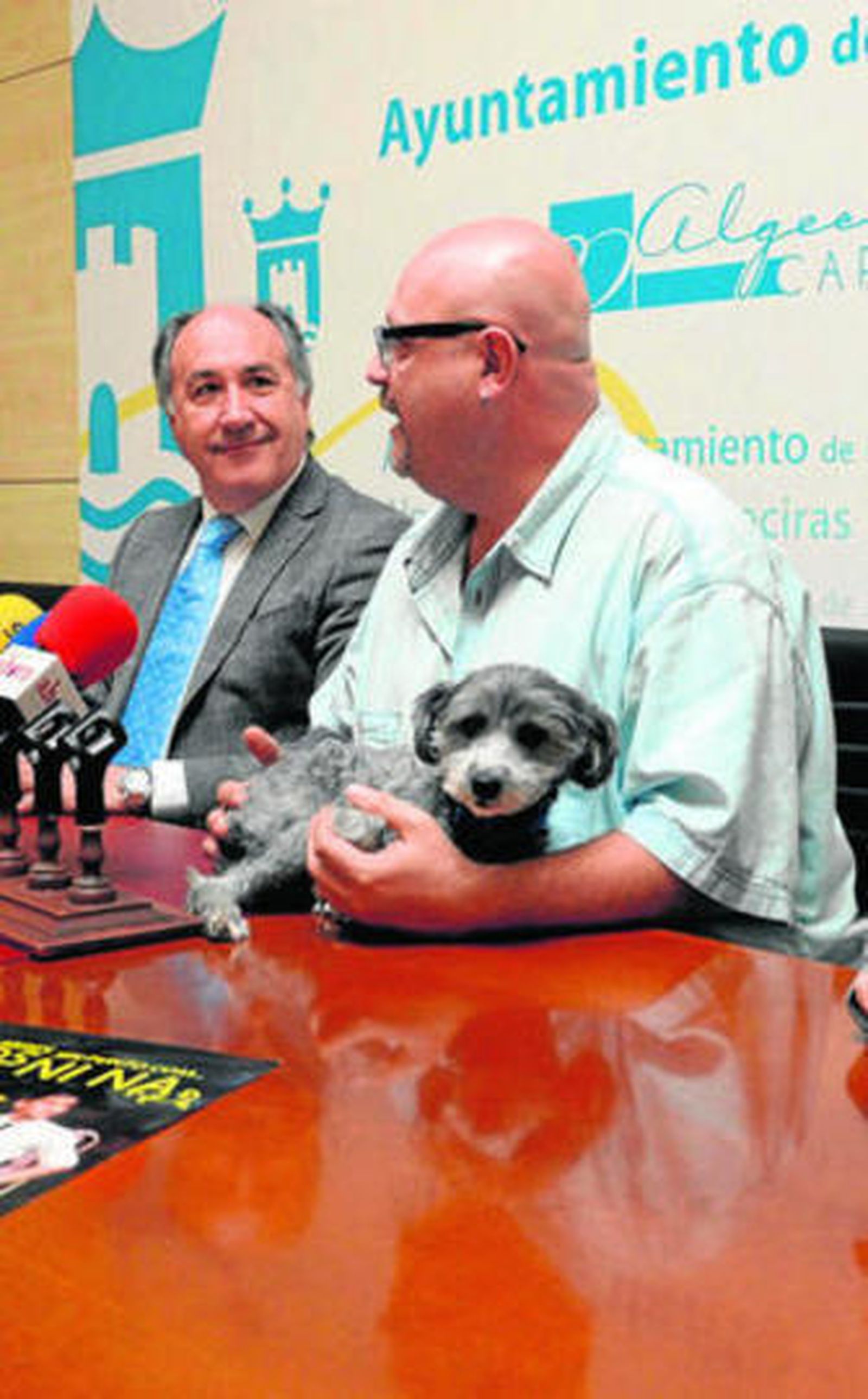 Imagen de la presentación de la obra, ayer en el Ayuntamiento.