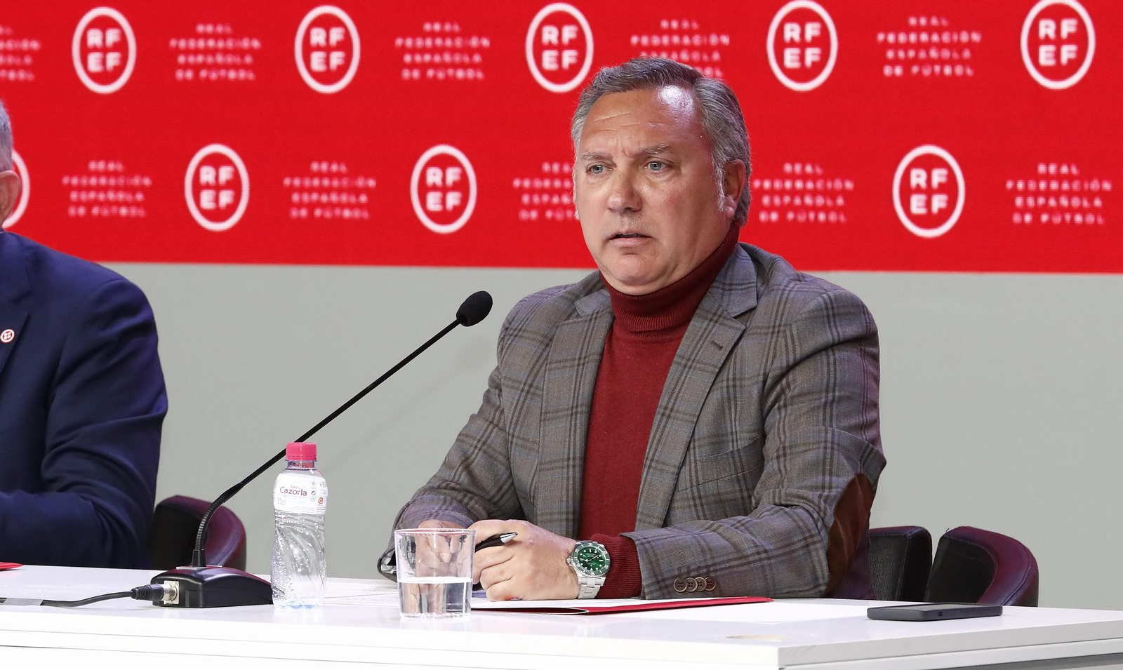 Las fotos de los árbitros del fútbol español