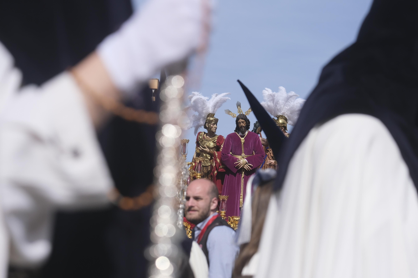 Lunes Santo en Córdoba: la procesión de la Estrella, en imágenes