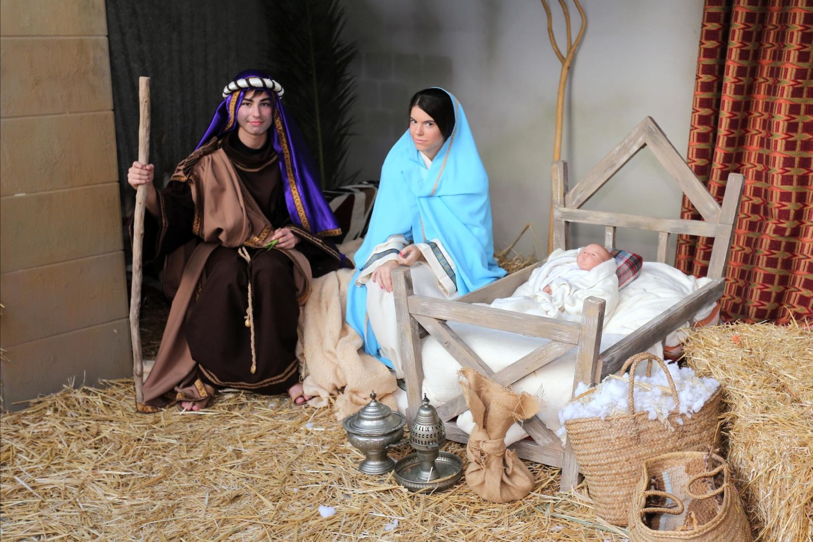 La Virgen y San José, con el Niño  Jesús.