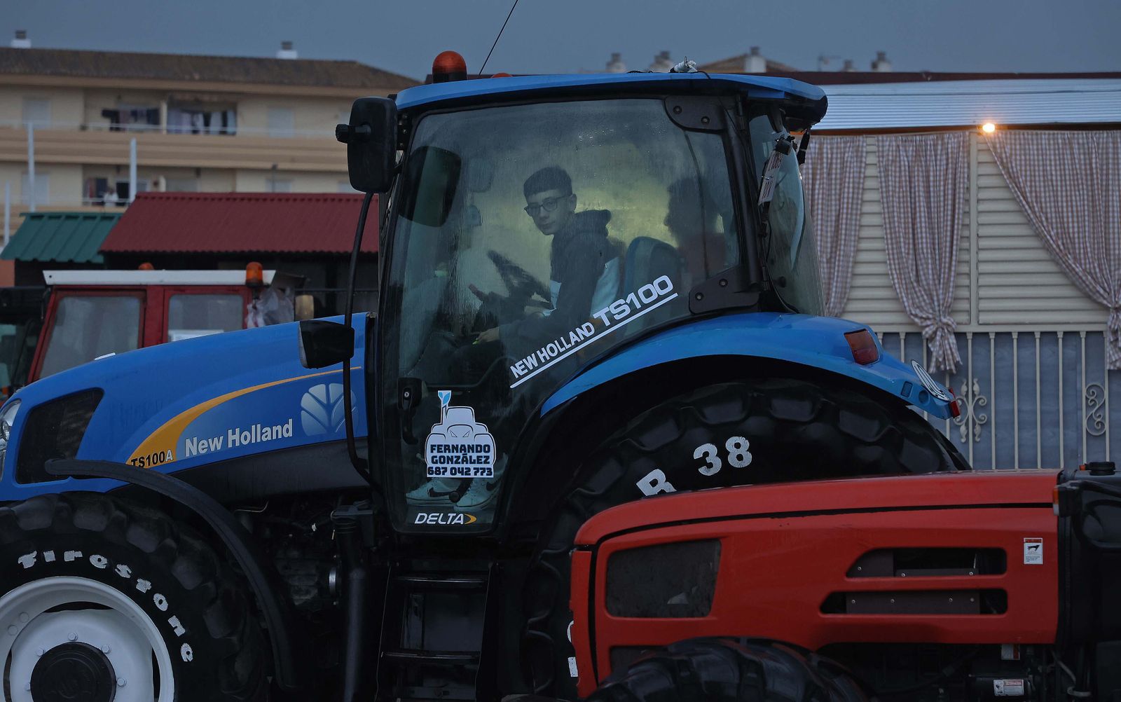 Búscate en las fotos del sábado en la romería de Los Barrios