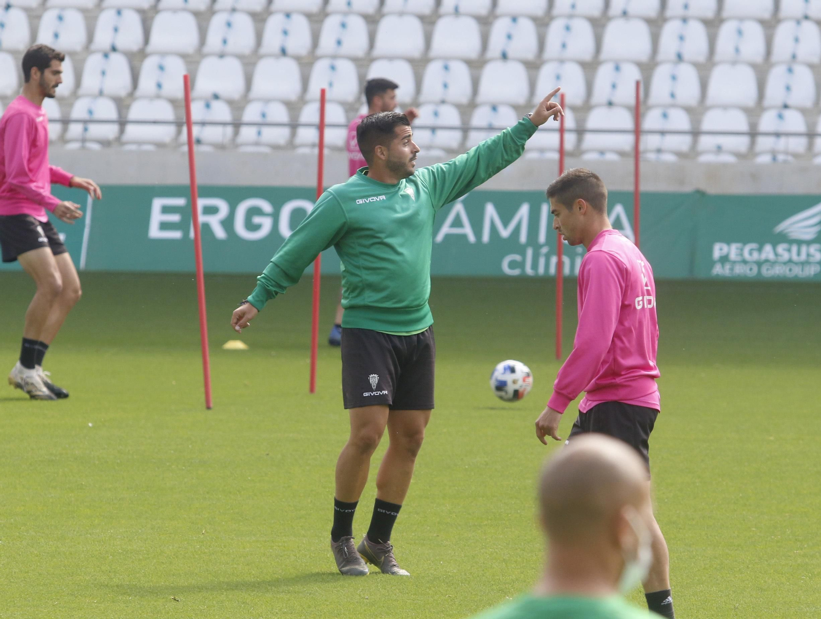 Las imágenes del primer entrenamiento de Germán Crespo al frente del Córdoba CF