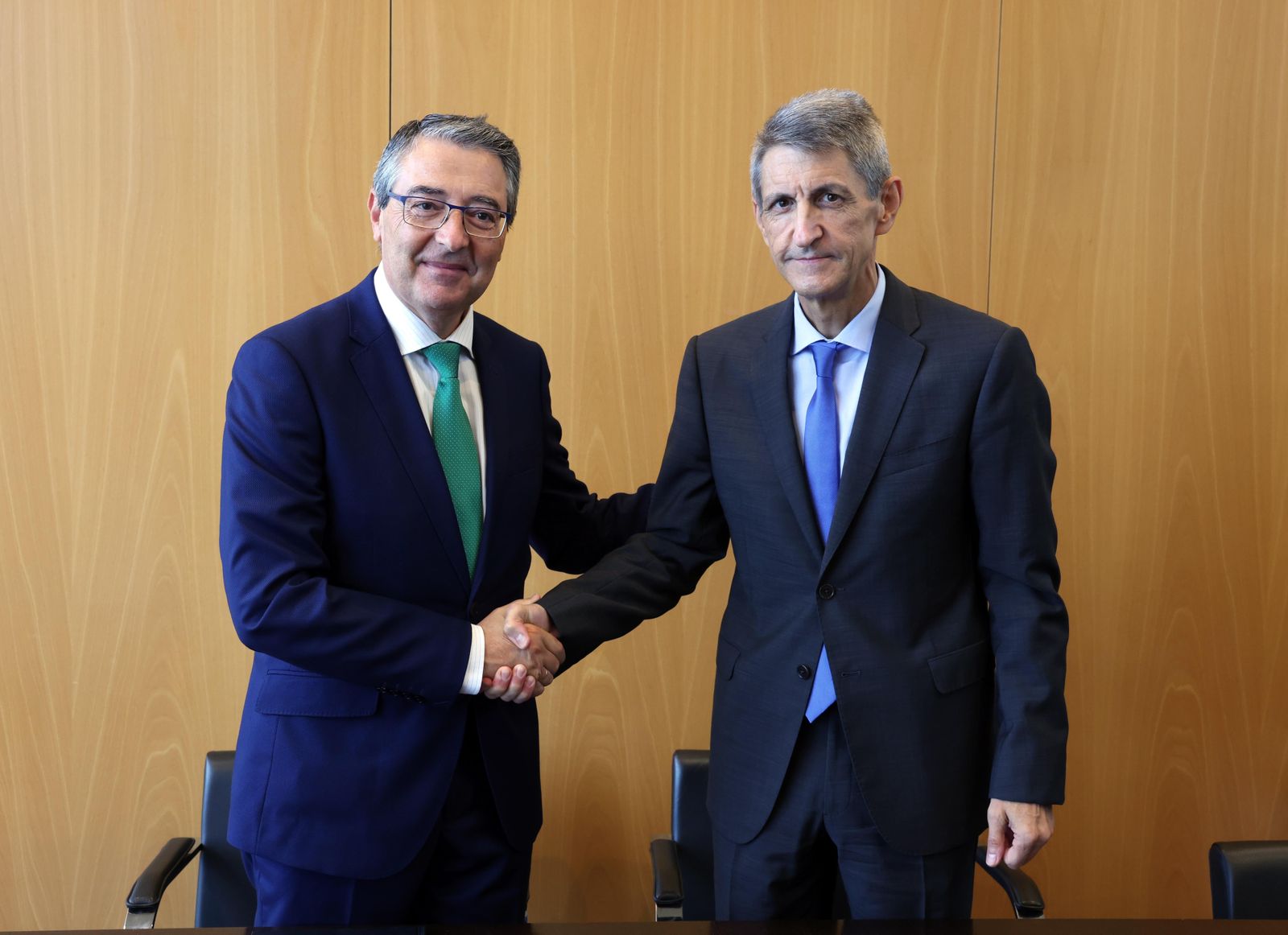 Francisco Salado y José Manuel Domínguez, este miércoles en la sede de la Diputación.