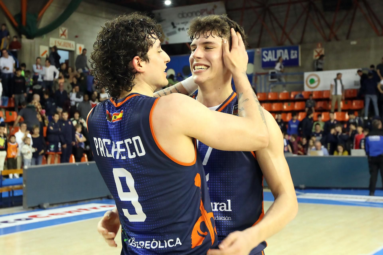 El recital de Mario Saint-Supéry ante el Movistar Estudiantes, en fotos