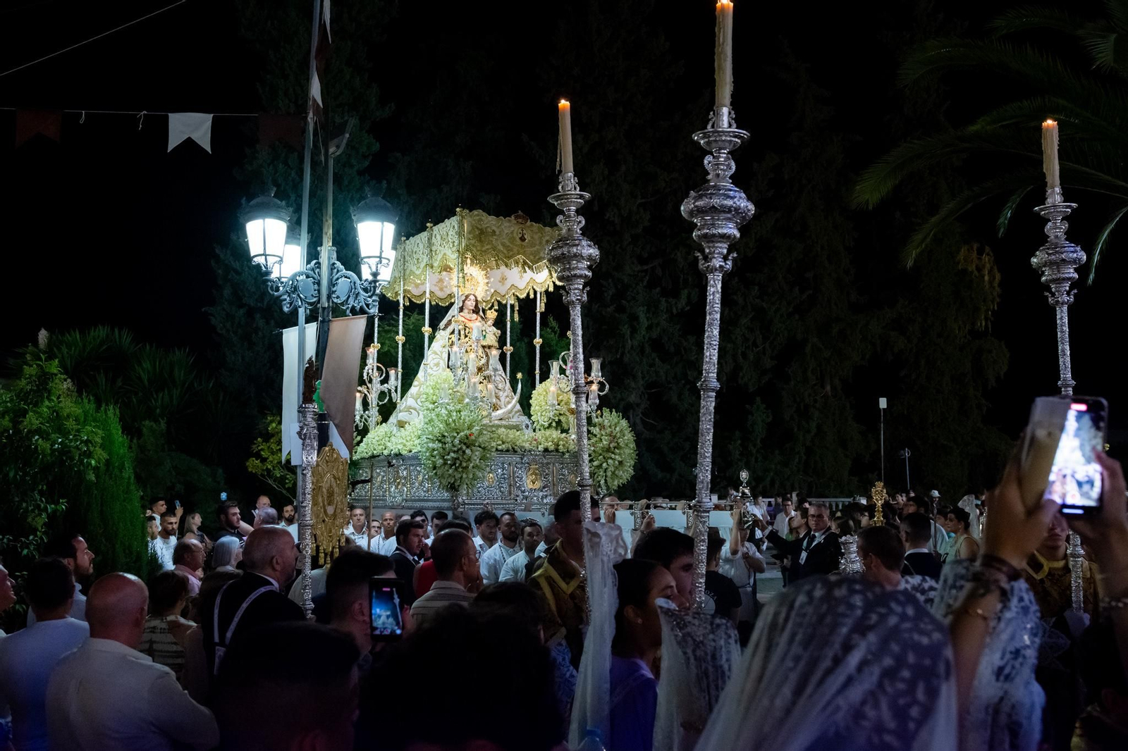 Los momentos más especielas de la procesión de la Virgen del Carmen en Rute, en imágenes