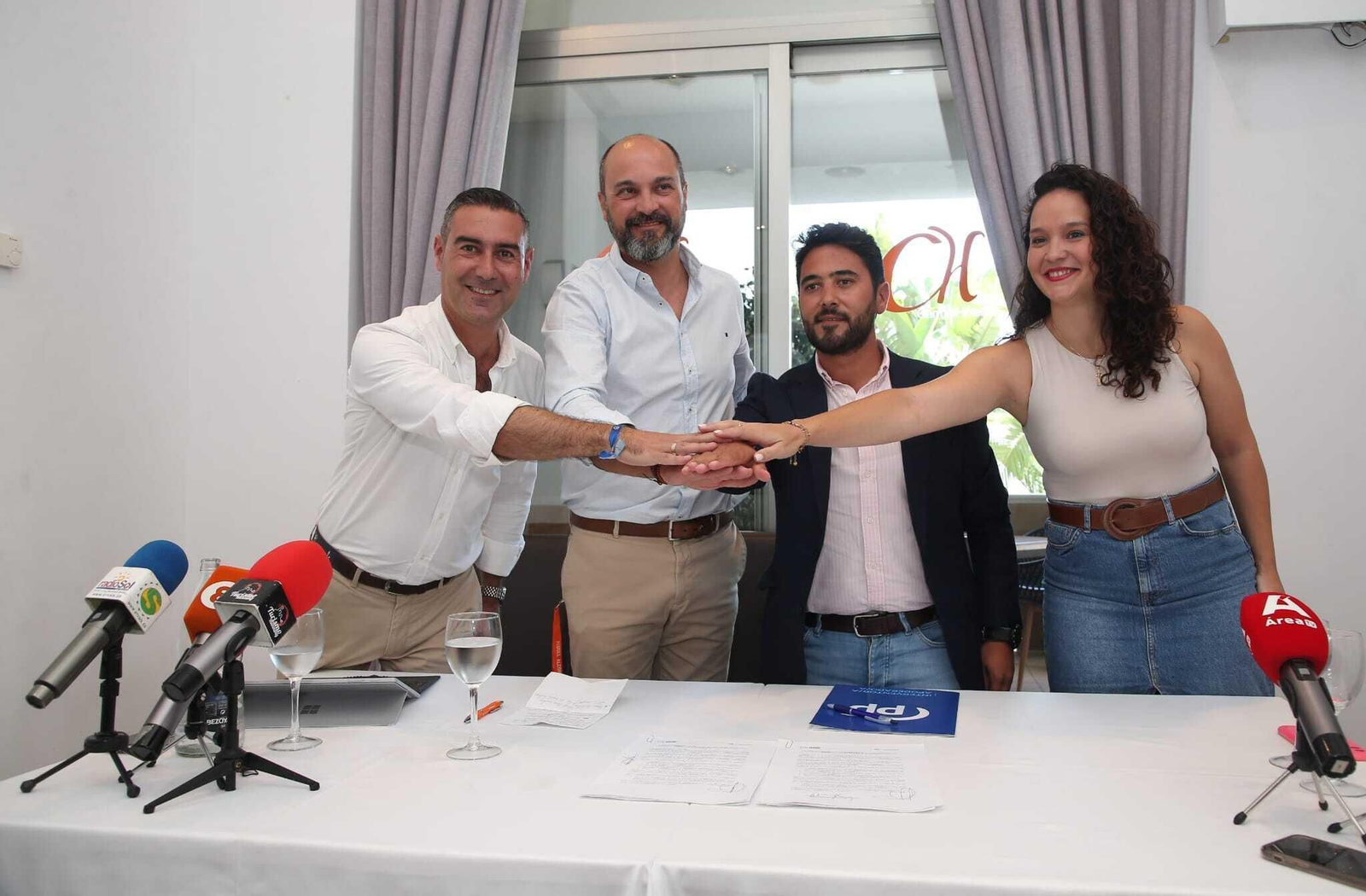Pablo García, Miguel Alconchel, Antonio Dávila y Sara Lobato, en el hotel Montera.