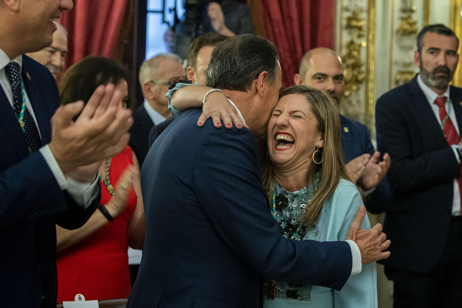 Las imágenes del pleno de investidura en la Diputación de Cádiz