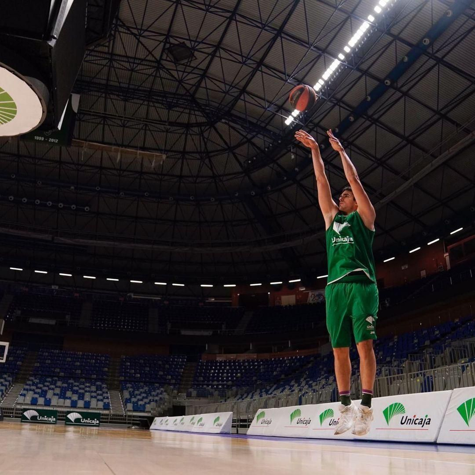 Carlos Suárez, durante un entrenamiento este pasado lunes.