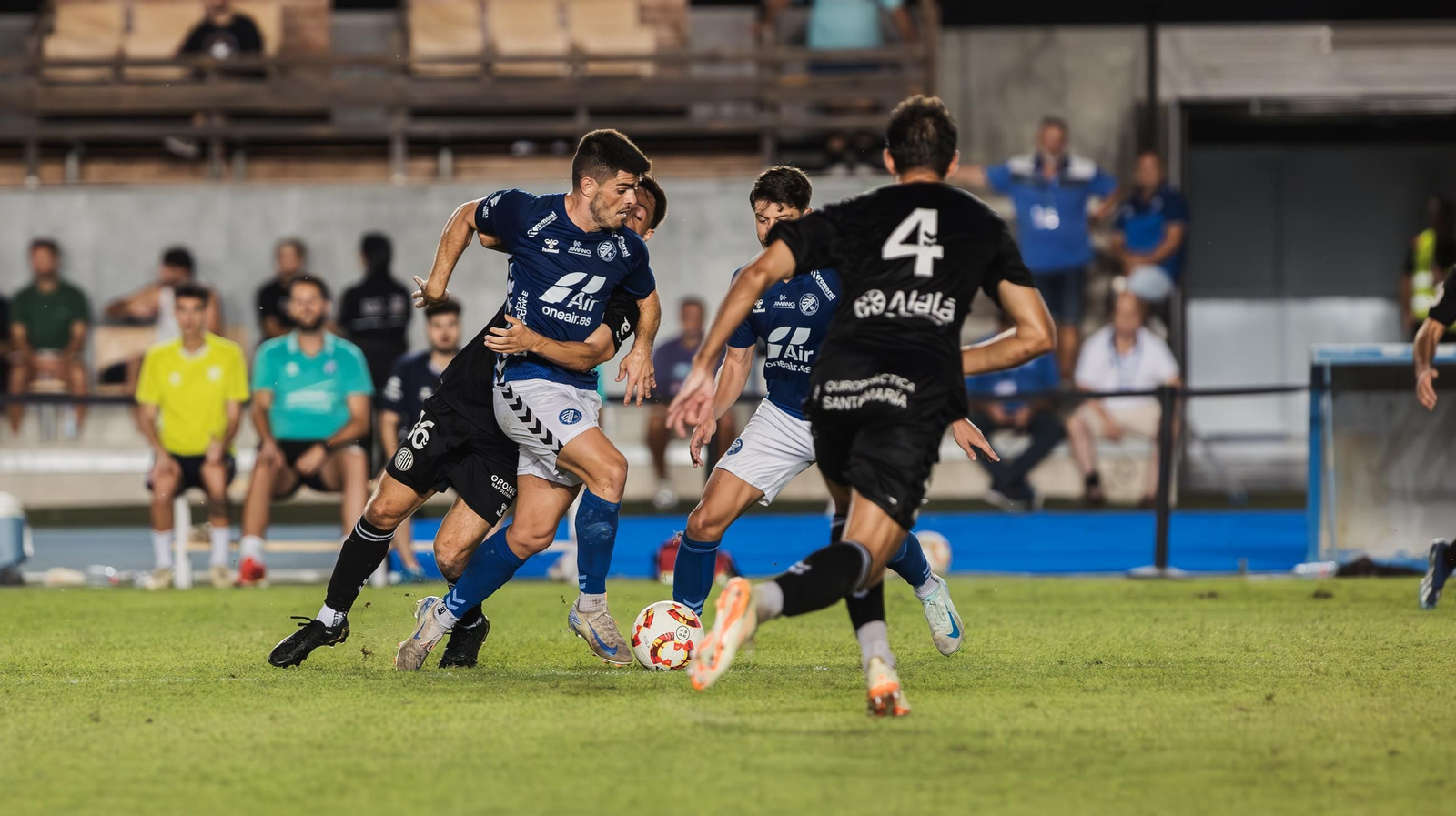 Imágenes del triunfo del Xerez DFC en el 34 Trofeo de la Vendimia