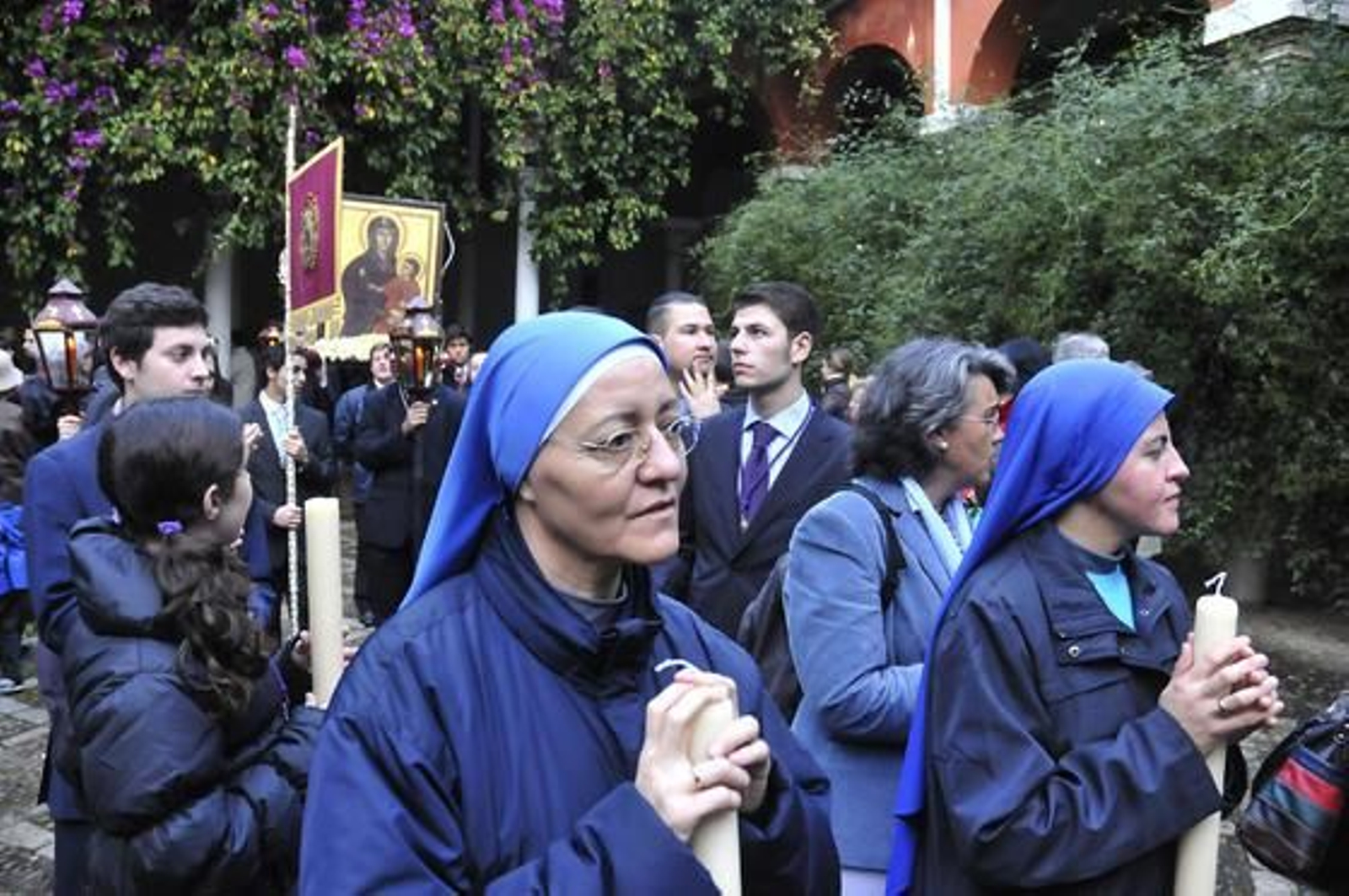 Salida del vía crucis de la Cruz.

Foto: Juan Carlos Vázquez