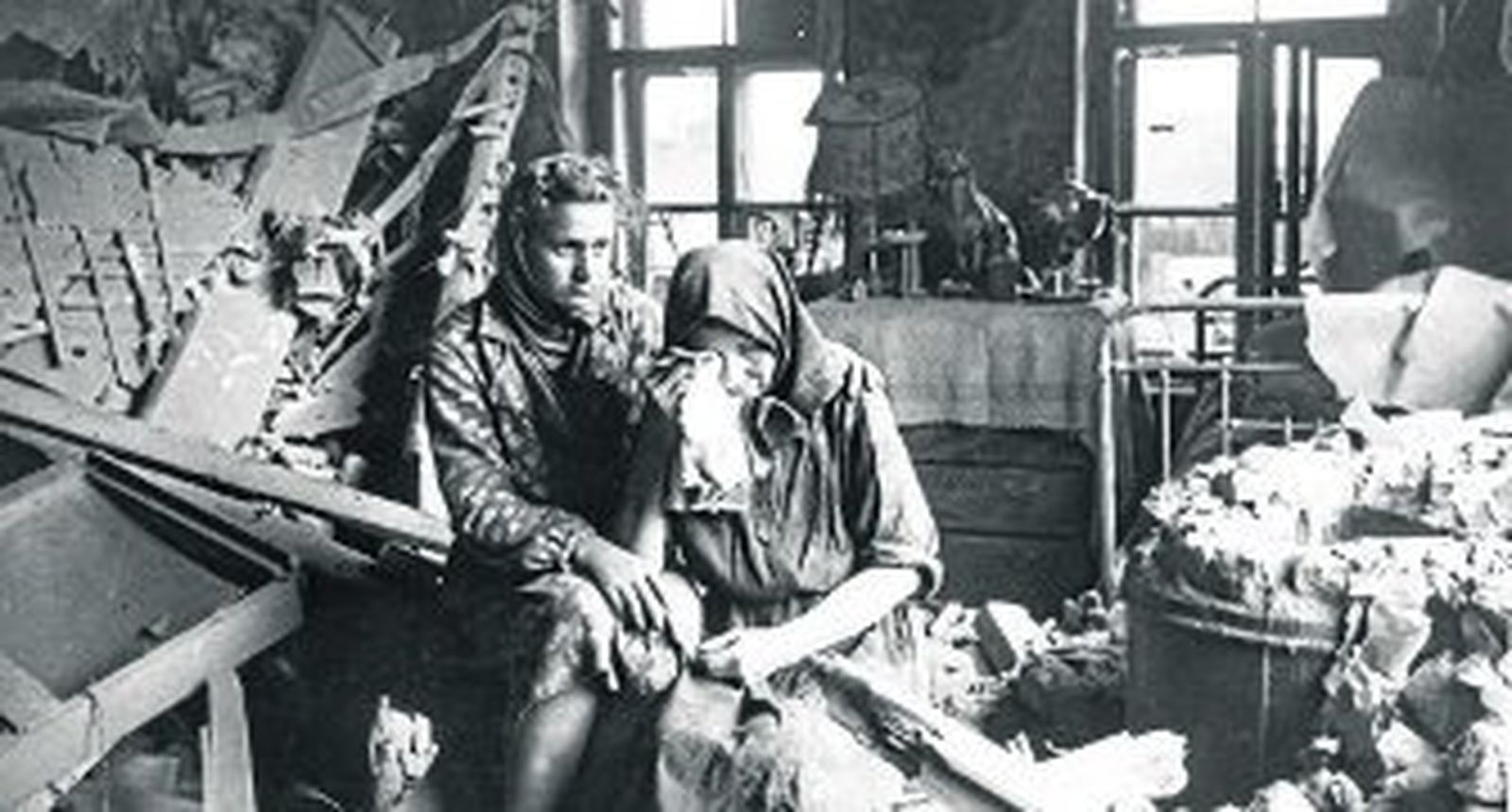 Voces desde la ciudad sitiada