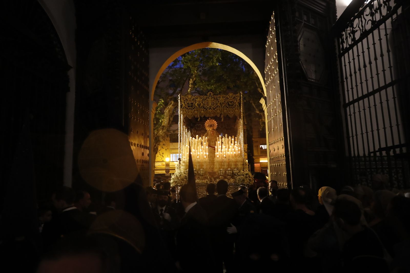 Fotos de Las Aguas el Lunes Santo en la Semana Santa de Sevilla