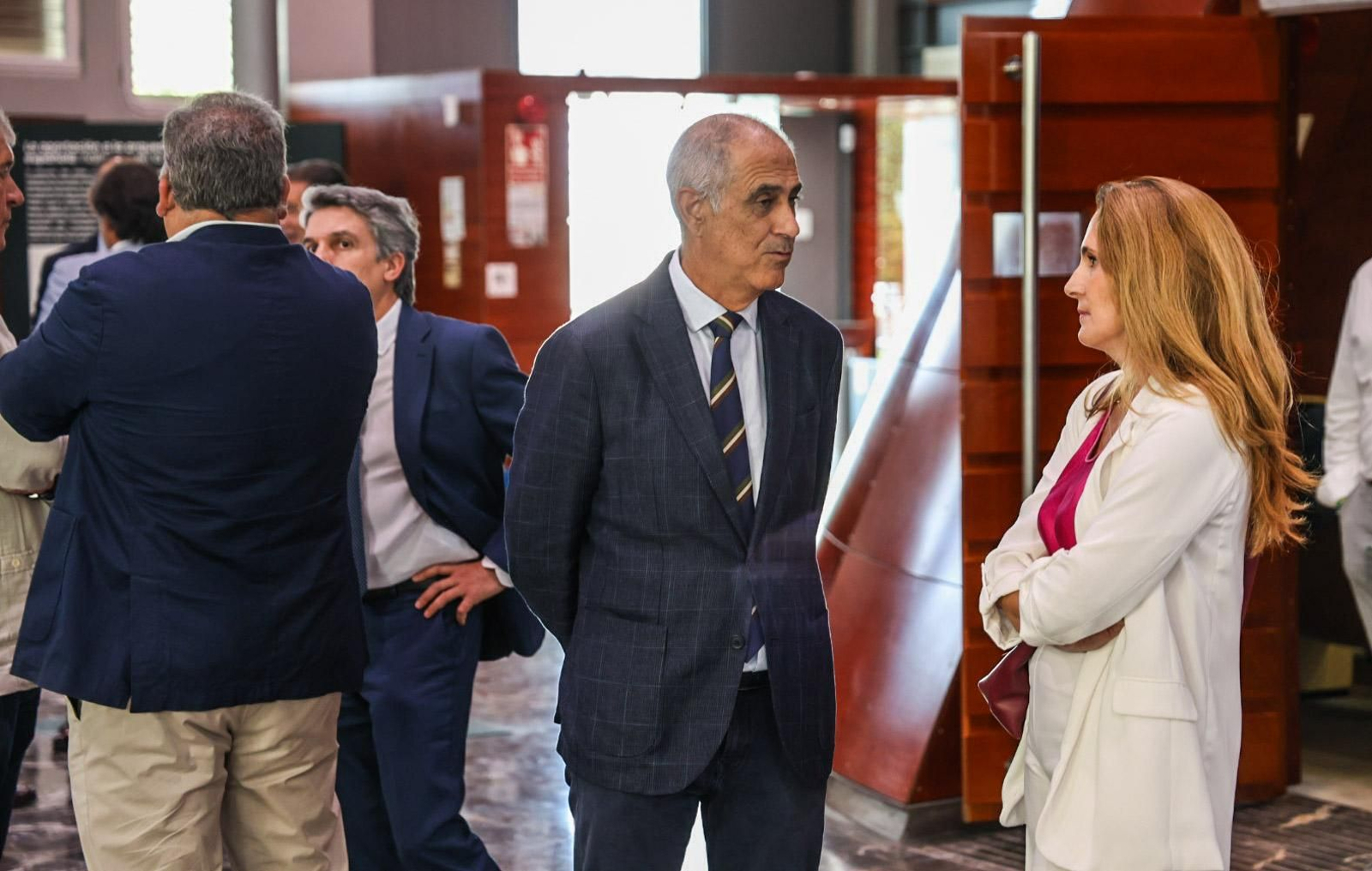 Imágenes del acto de bienvenida del Puerto de Huelva al Club de Negocios Talento de Sevilla, organizada por el Club Cámara de Huelva