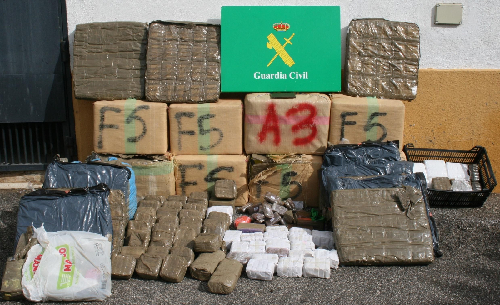 Uno de los alijos de droga intervenidos recientemente