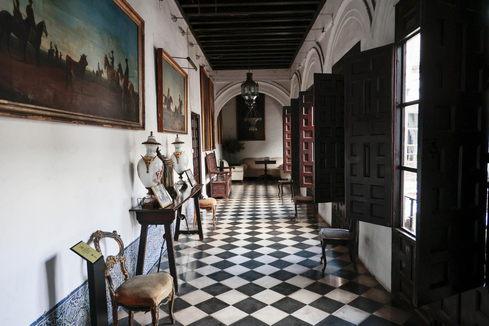 La visita al Palacio Bucarelli en imágenes