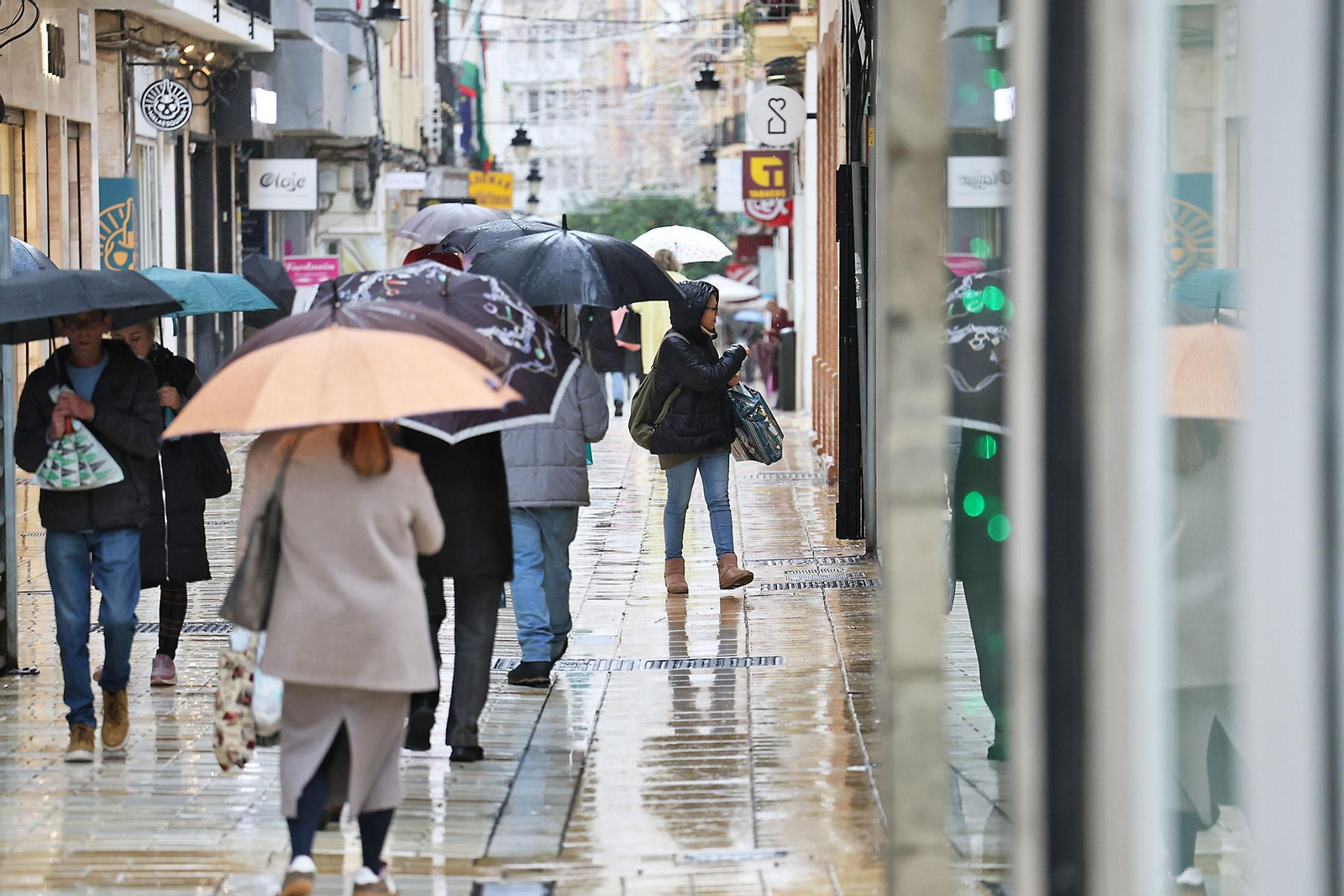 Las imágenes de la mañana de lluvia en Huelva