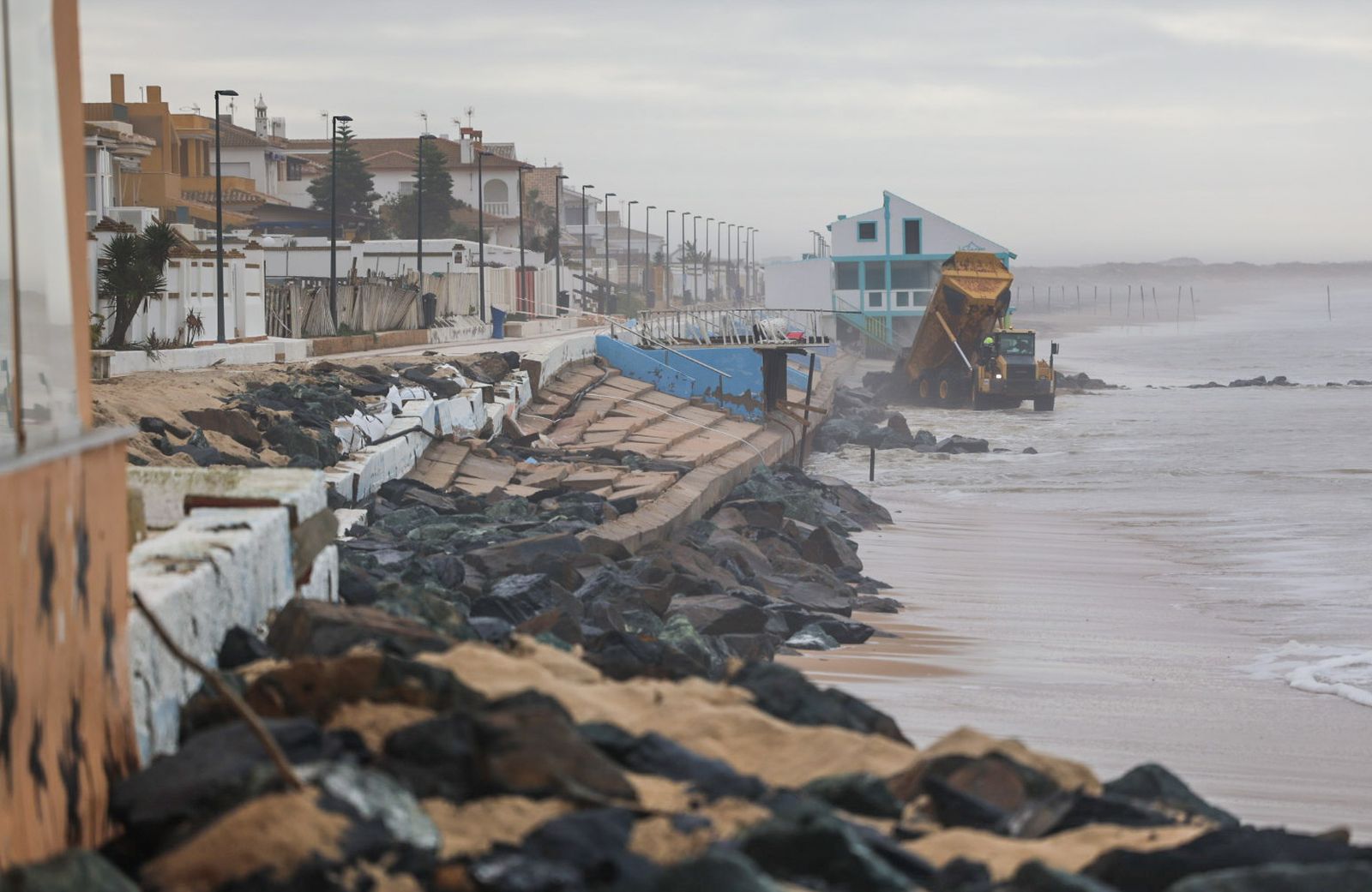Fotografías de las zonas más perjudicadas de Matalascañas tras los últimos temporales