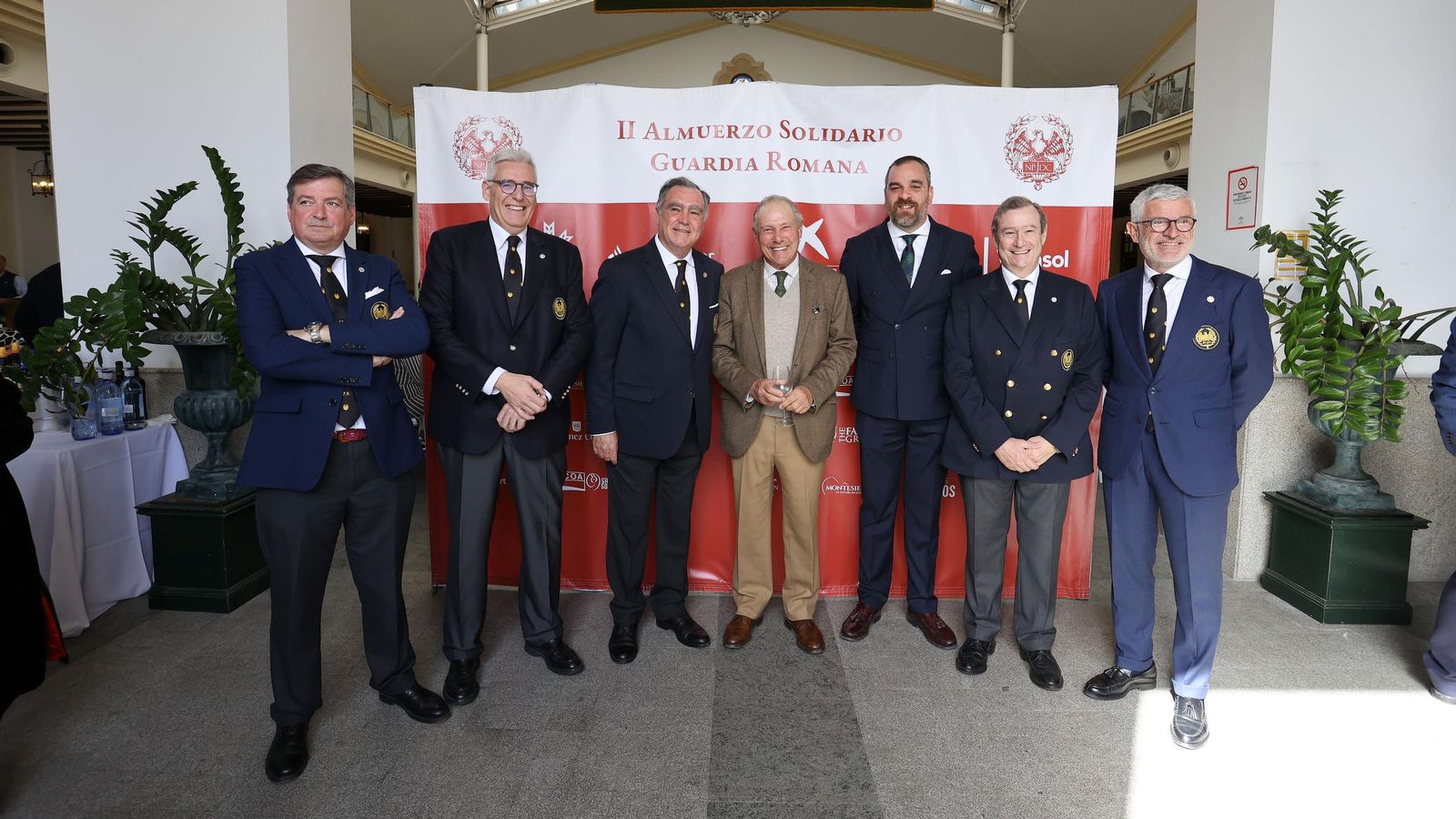 II Almuerzo Solidario de la Guardia Romana de la Hermandad del Transporte en Jerez