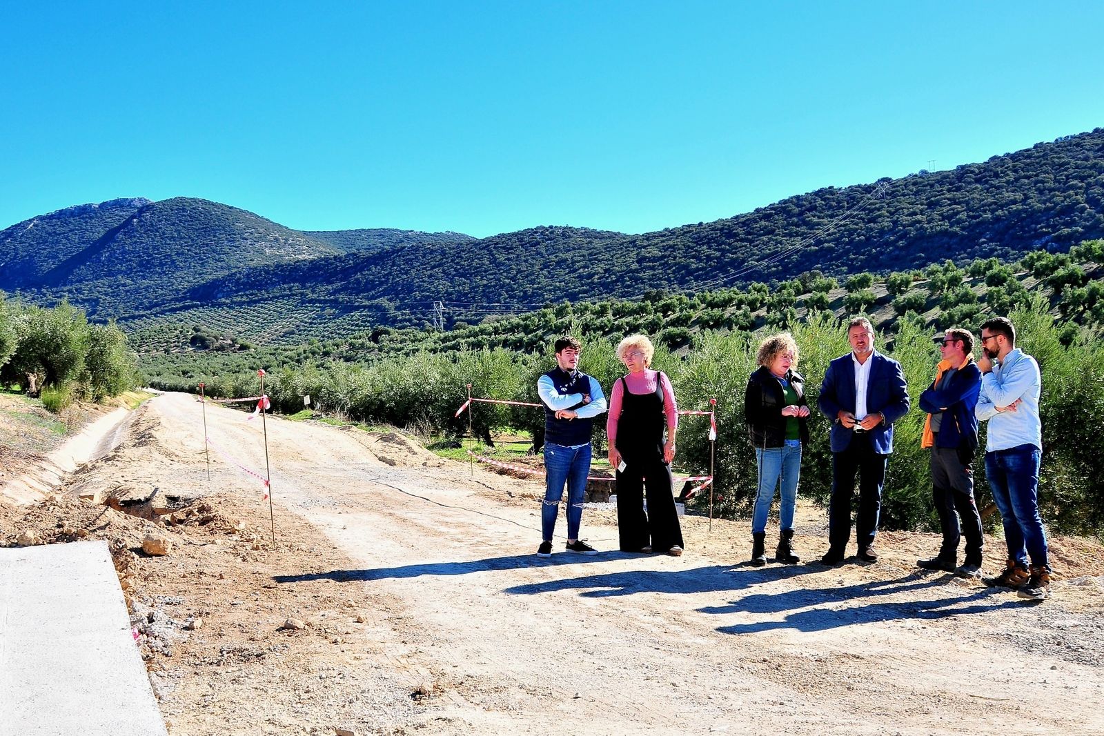 A buen ritmo las obras de mejora de la vía pecuaria Cañada Real de Los Potros a su paso por Benalúa de las Villas