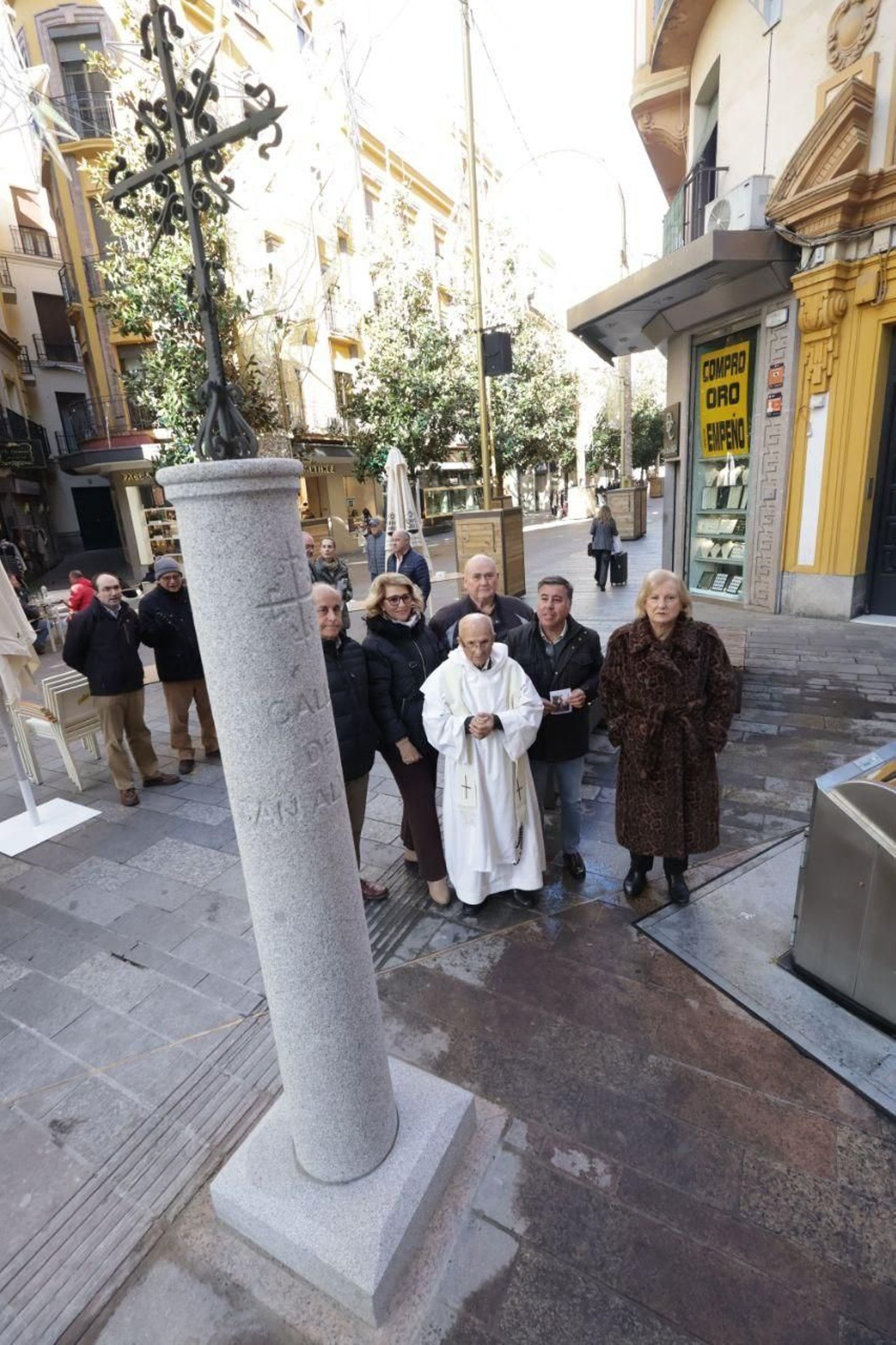 Nueva cruz de San Álvaro