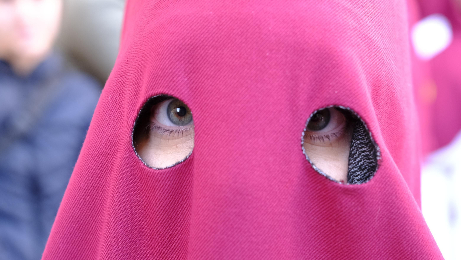 Coronación desaría al viento en su estación de Penitencia