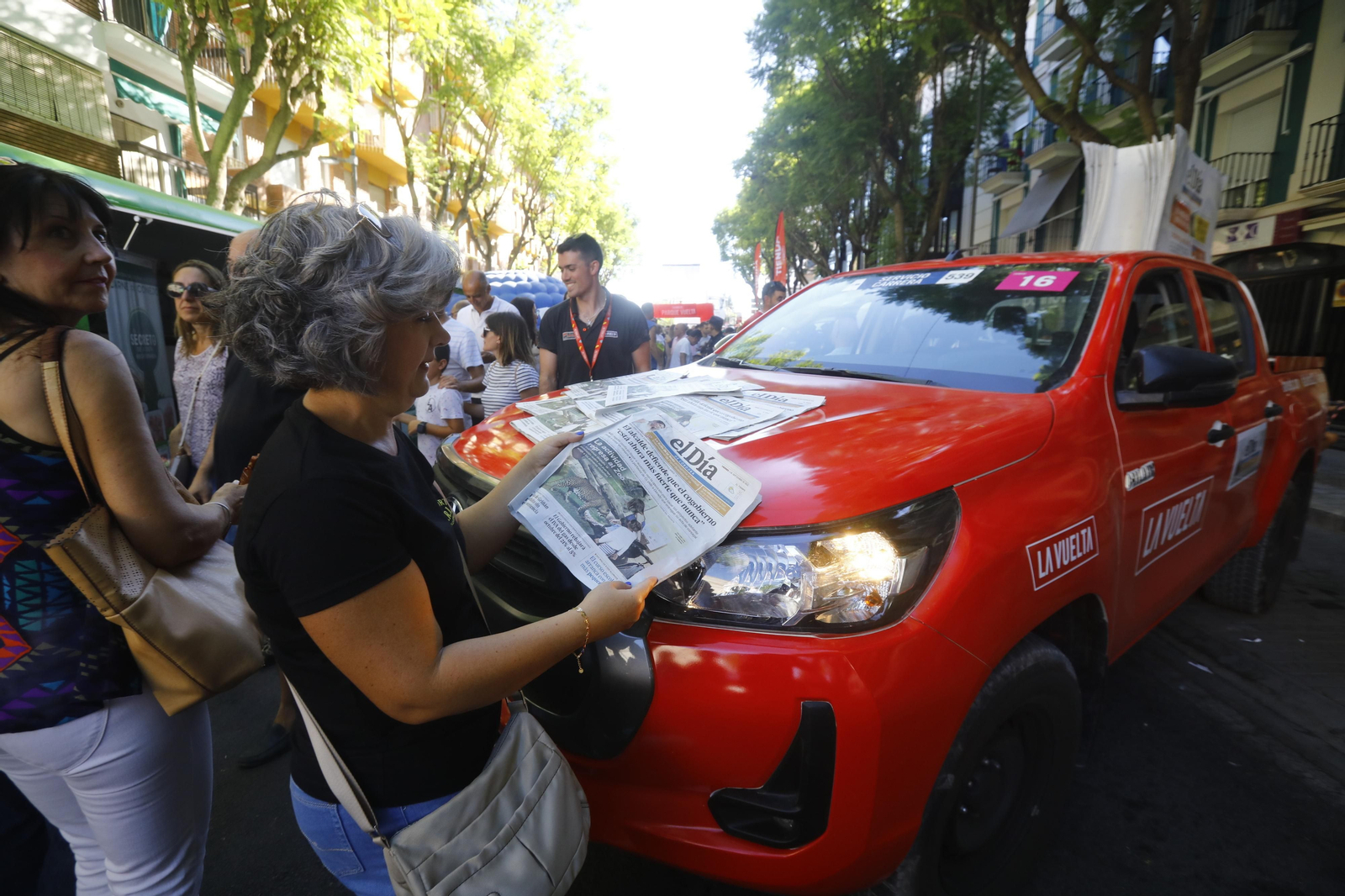 El ambiente en Montilla tras la llegada de La Vuelta, en imágenes